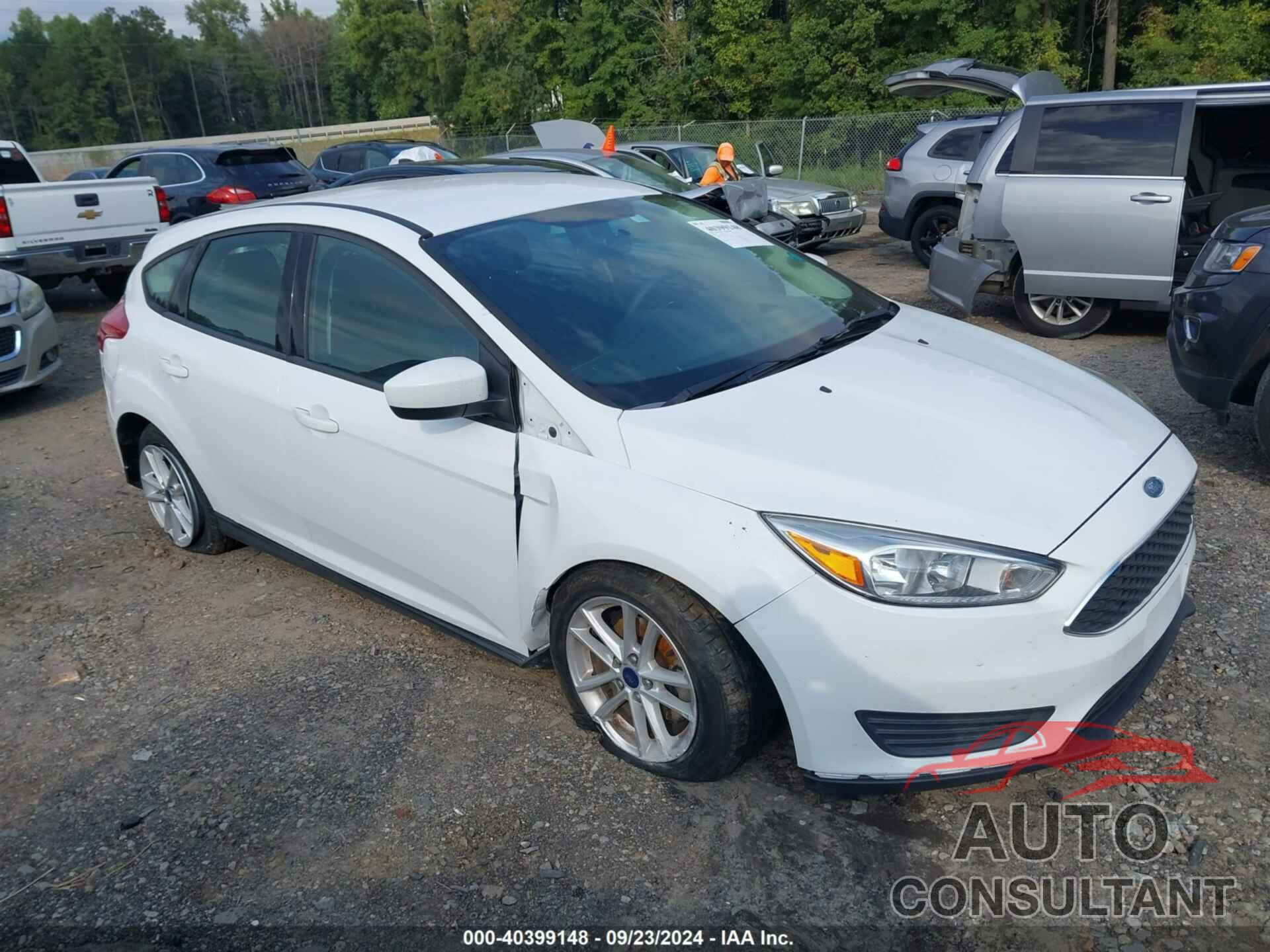 FORD FOCUS 2018 - 1FADP3K23JL238282