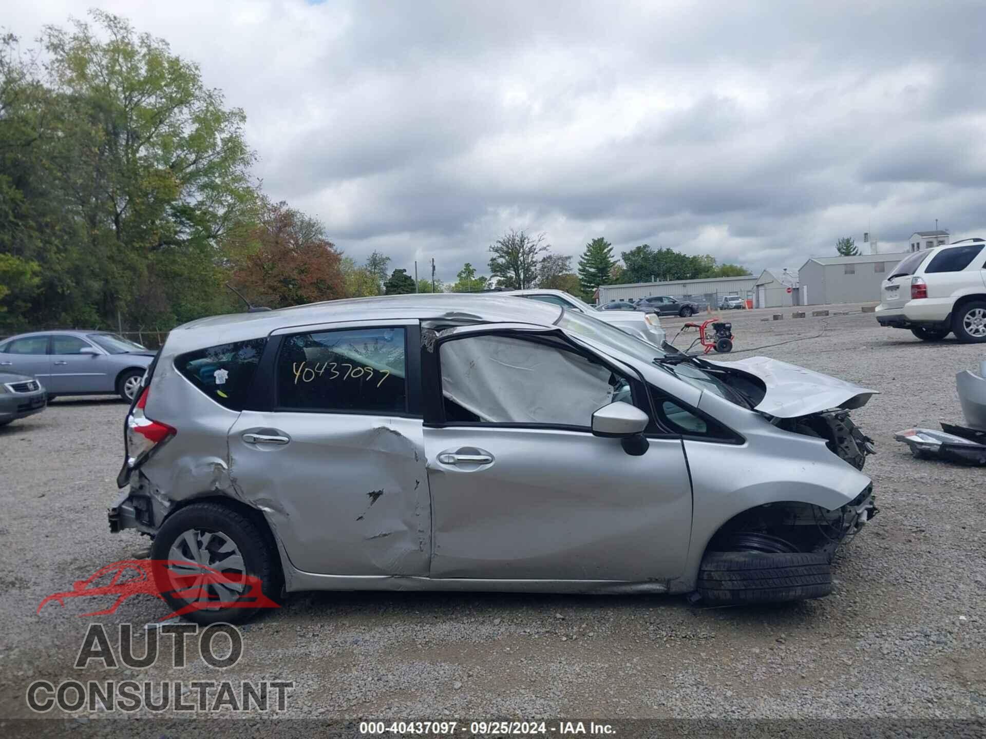 NISSAN VERSA NOTE 2017 - 3N1CE2CP3HL377894