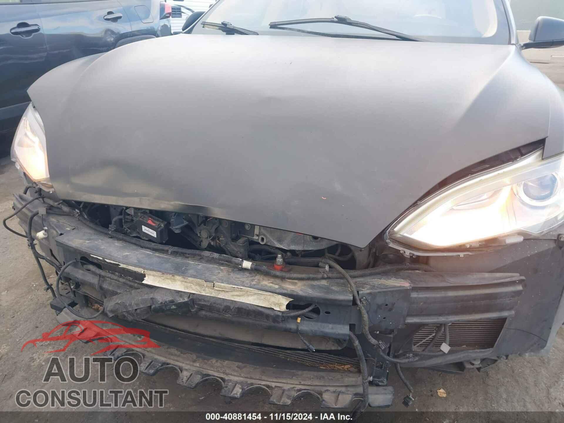 TESLA MODEL S 2013 - 5YJSA1DN3DFP10695