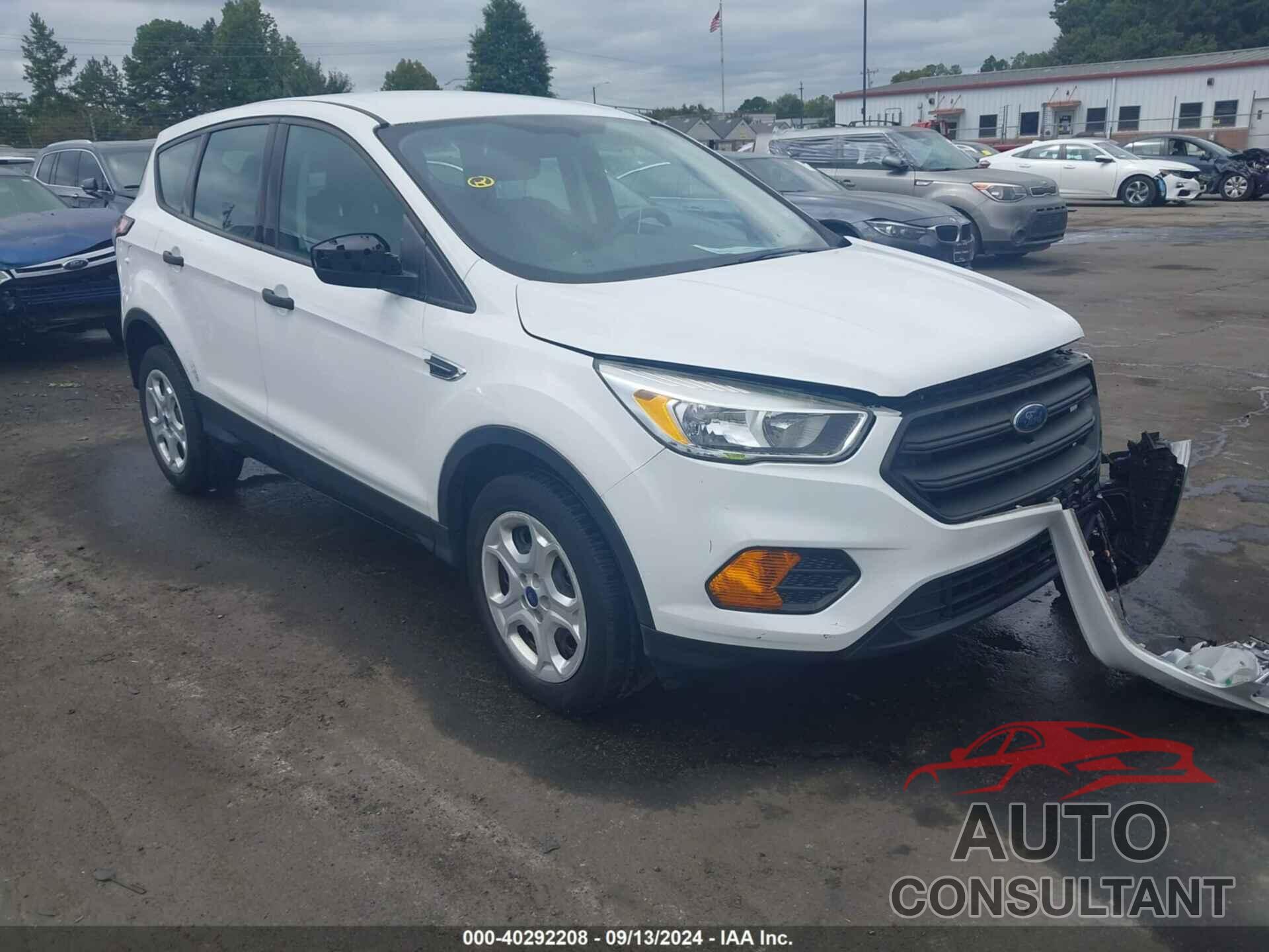 FORD ESCAPE 2017 - 1FMCU0F78HUA51185