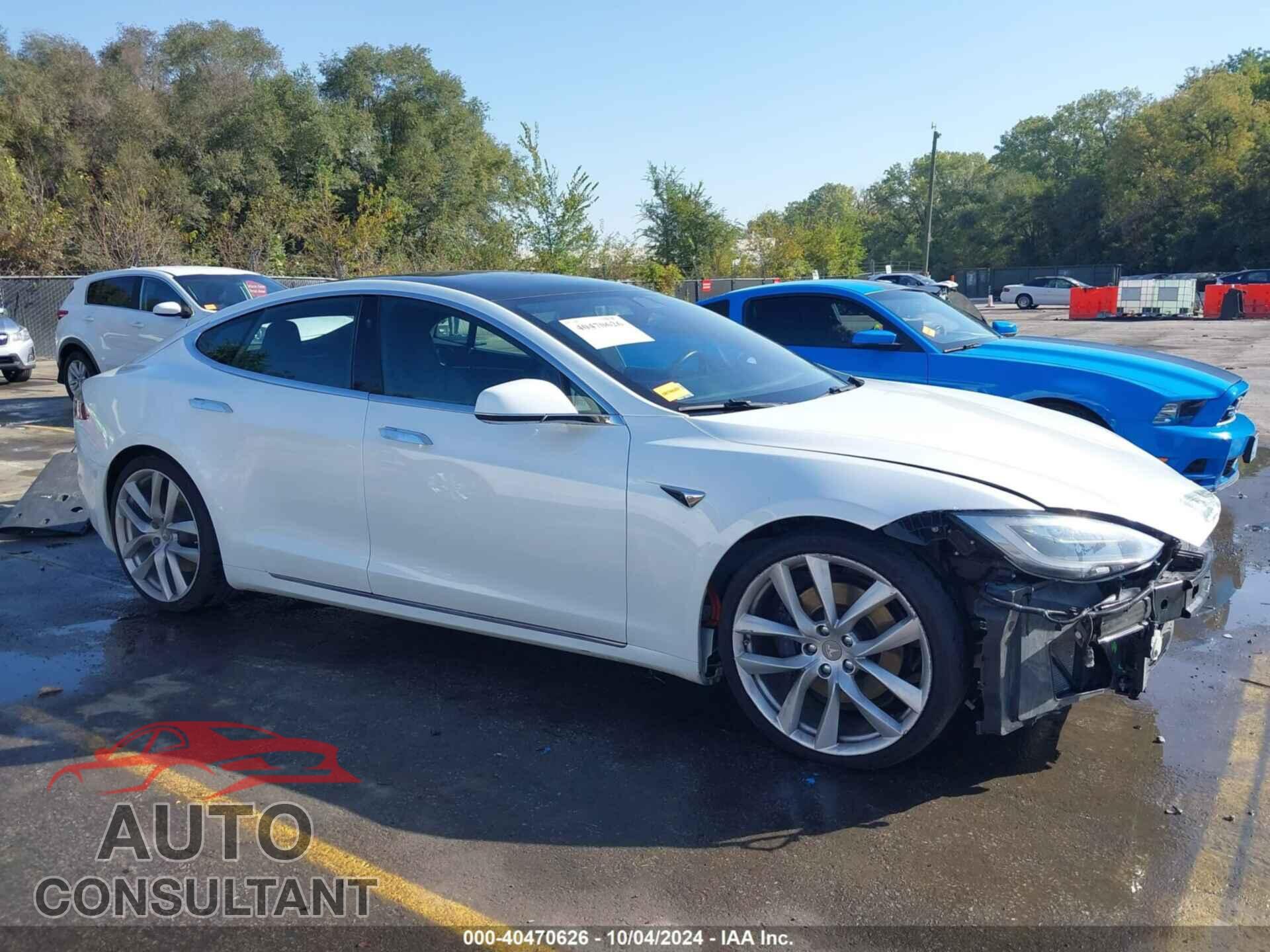 TESLA MODEL S 2018 - 5YJSA1E26JF245247