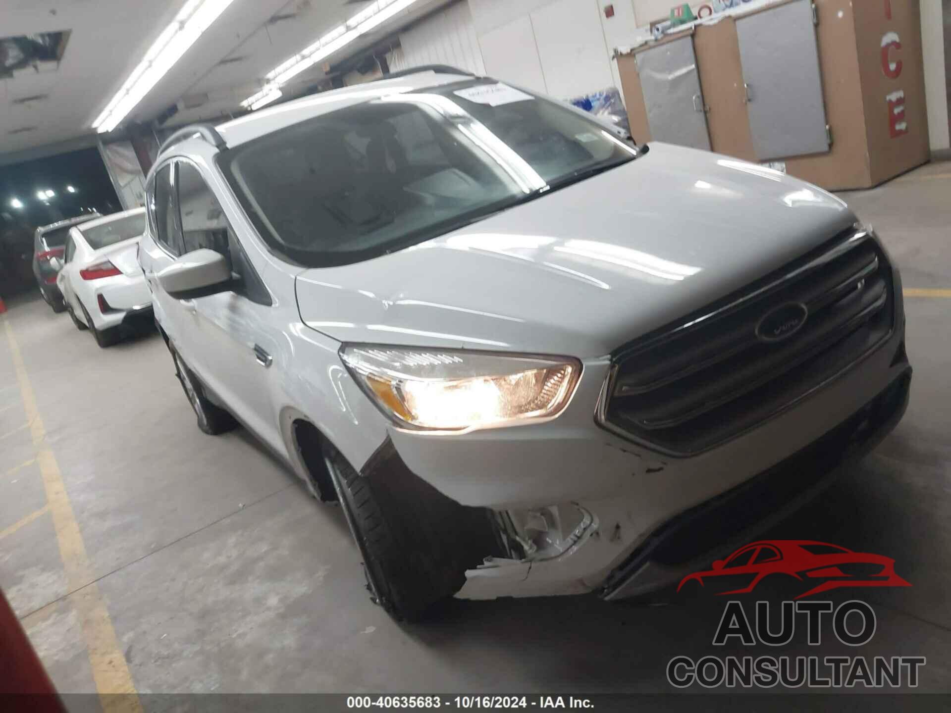 FORD ESCAPE 2018 - 1FMCU0GD7JUD51956