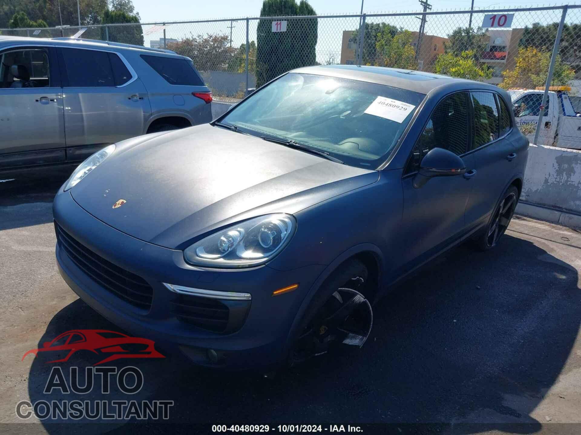 PORSCHE CAYENNE 2018 - WP1AA2A2XJKA04400