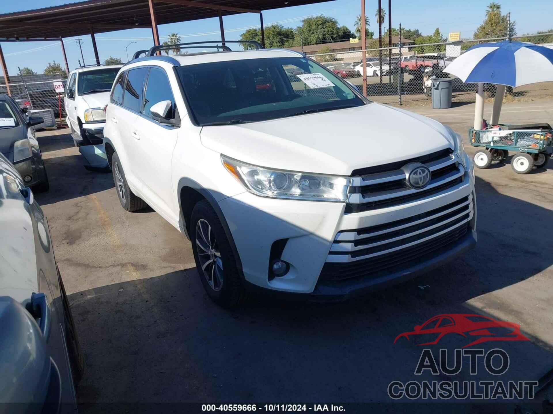 TOYOTA HIGHLANDER 2017 - 5TDKZRFH7HS511892