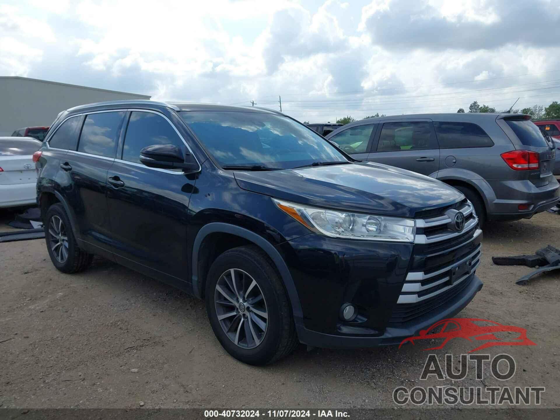 TOYOTA HIGHLANDER 2018 - 5TDKZRFH1JS530945