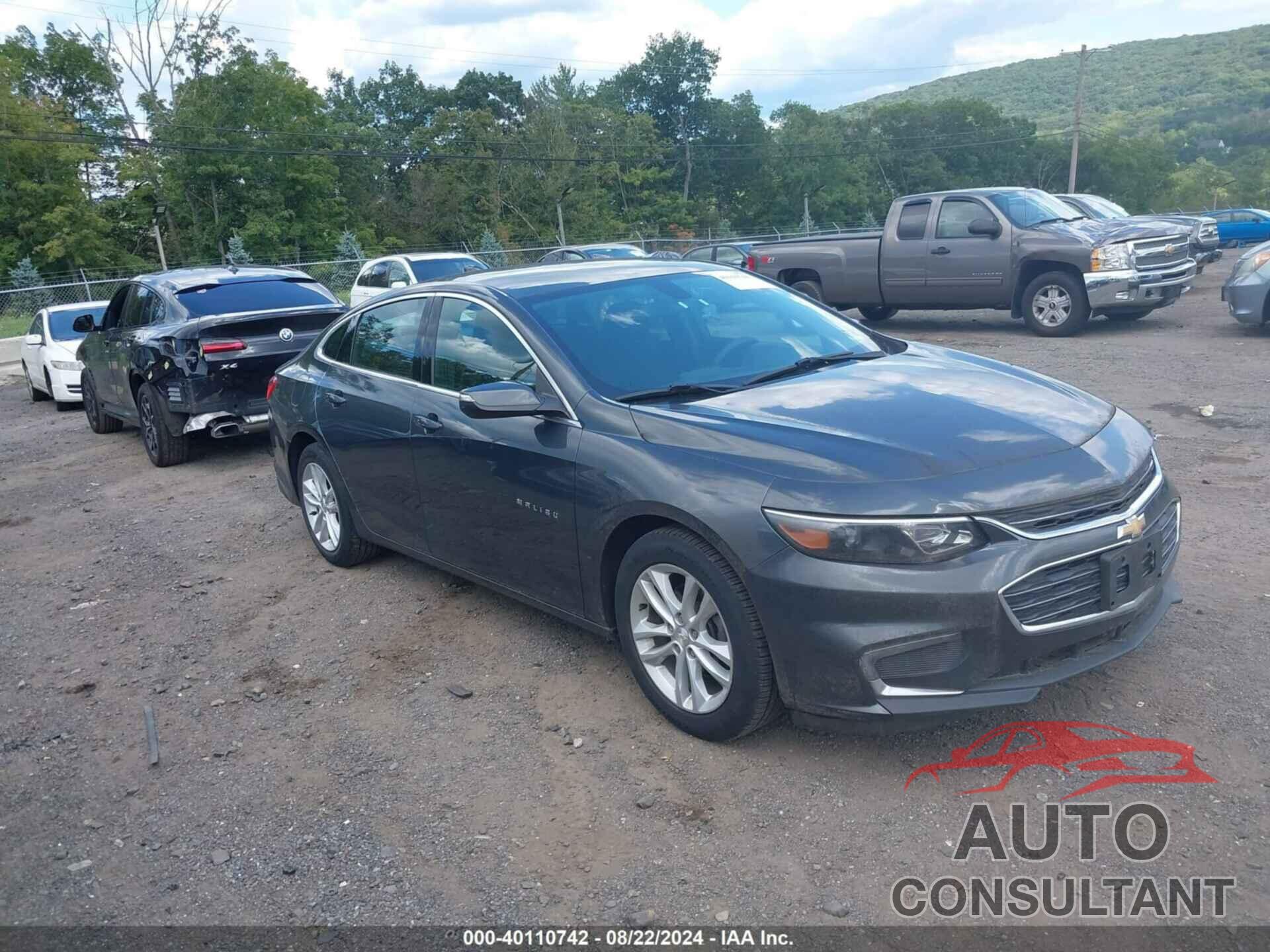 CHEVROLET MALIBU 2017 - 1G1ZE5ST3HF132278