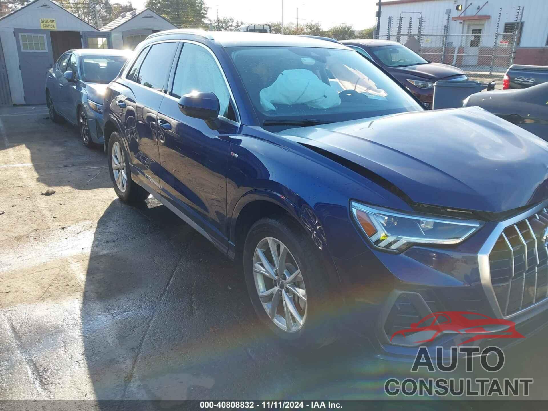 AUDI Q3 2021 - WA1EECF32M1003826