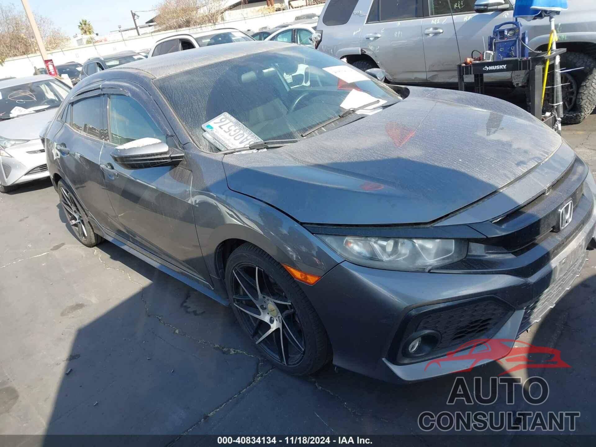 HONDA CIVIC 2018 - SHHFK7H44JU401198