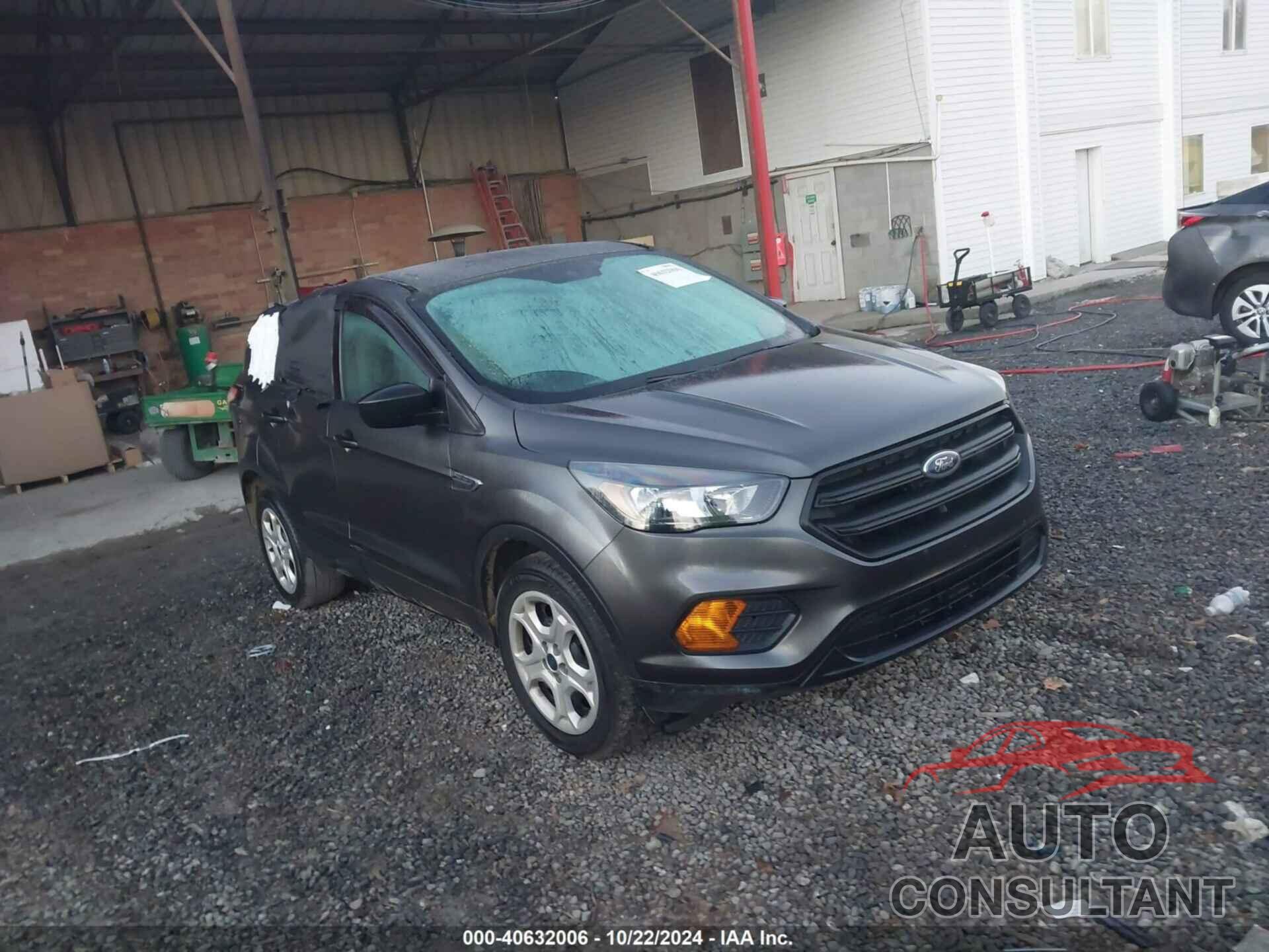 FORD ESCAPE 2018 - 1FMCU0F70JUD27736
