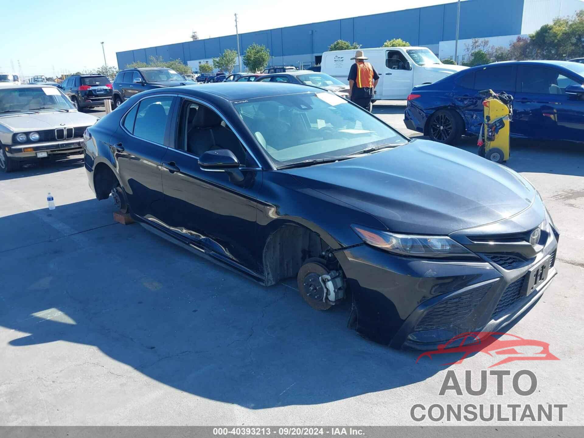 TOYOTA CAMRY 2023 - 4T1G11AK4PU721342