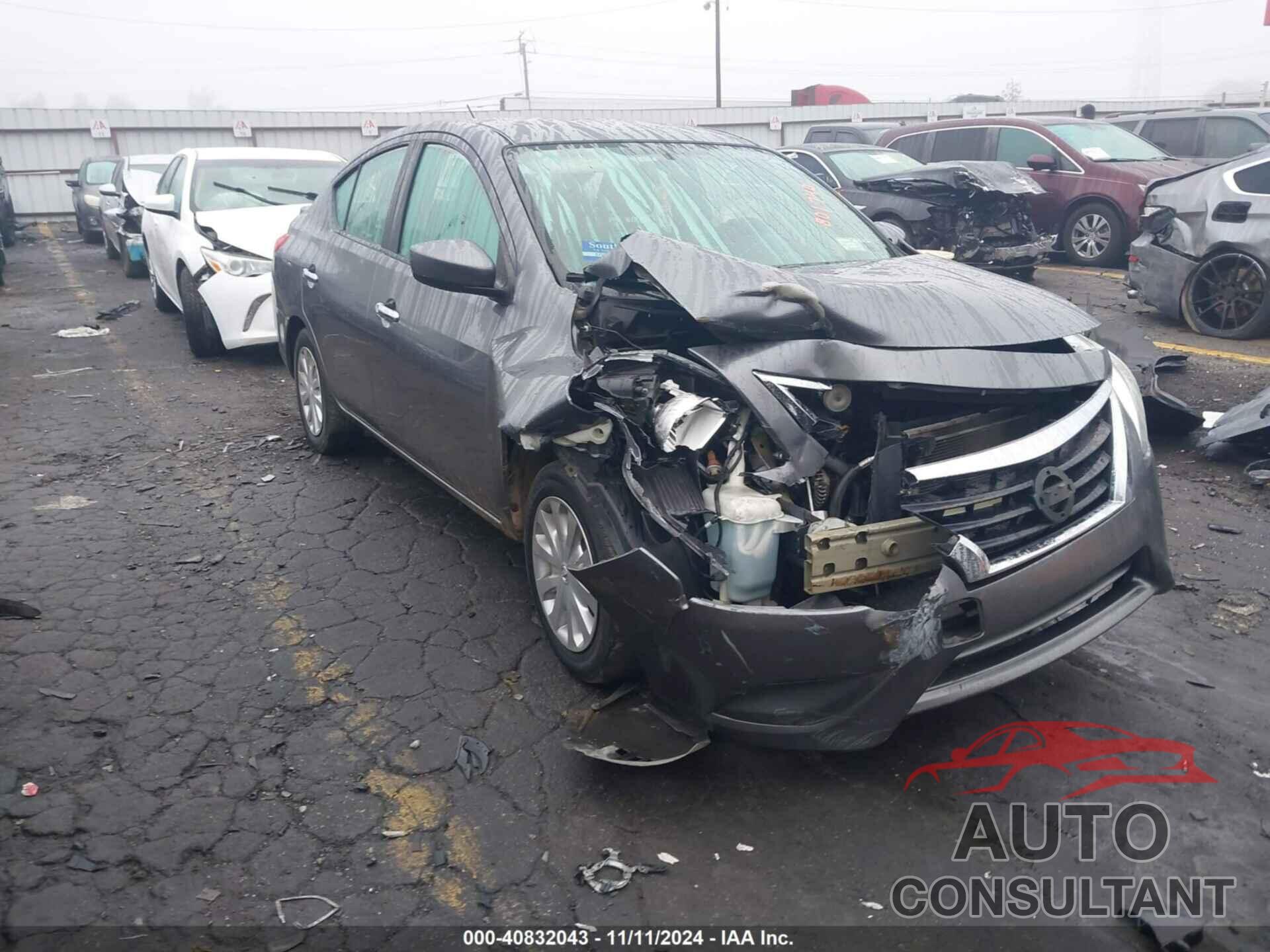 NISSAN VERSA 2018 - 3N1CN7AP8JL801740