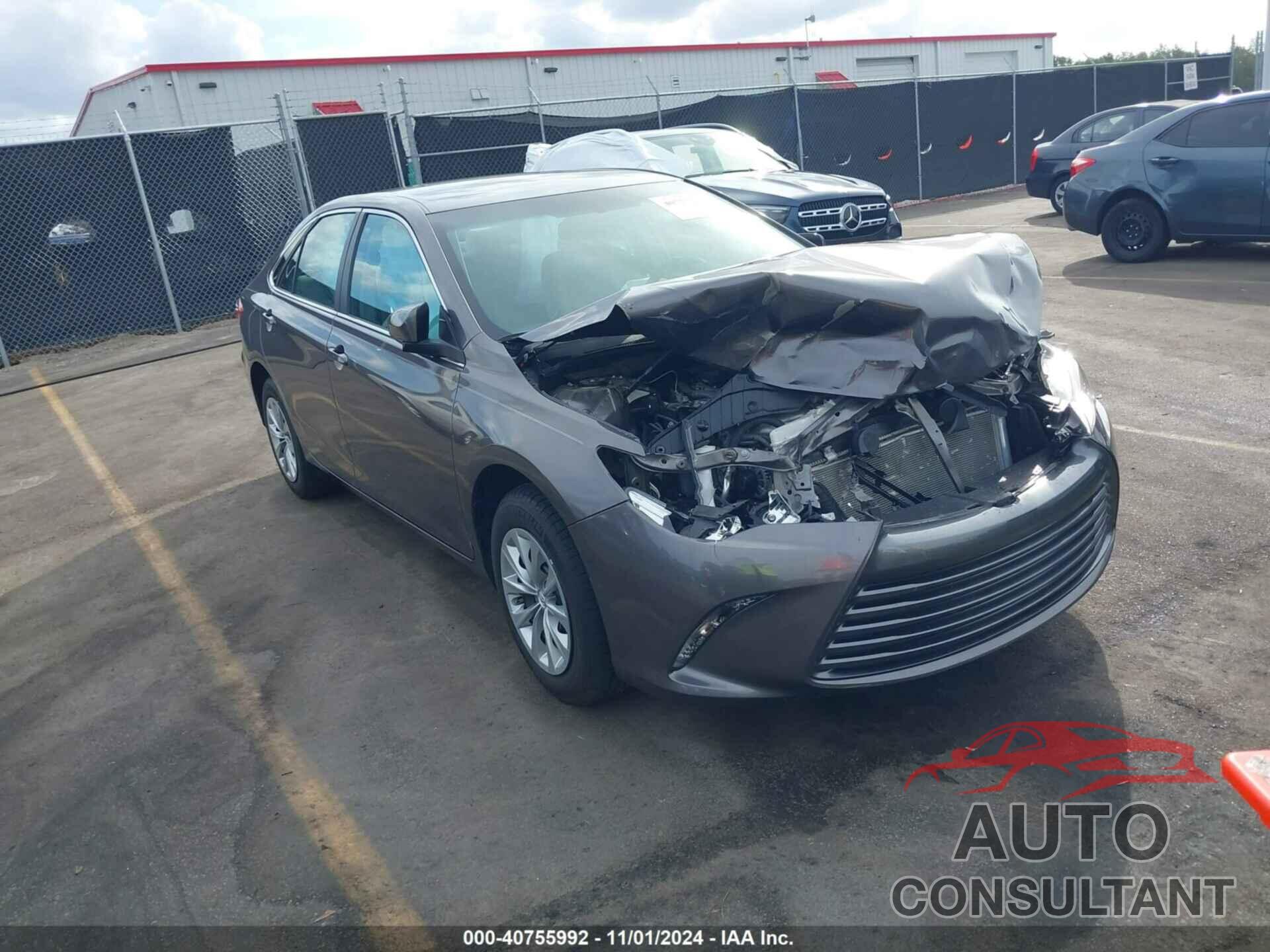 TOYOTA CAMRY 2017 - 4T1BF1FK9HU323839