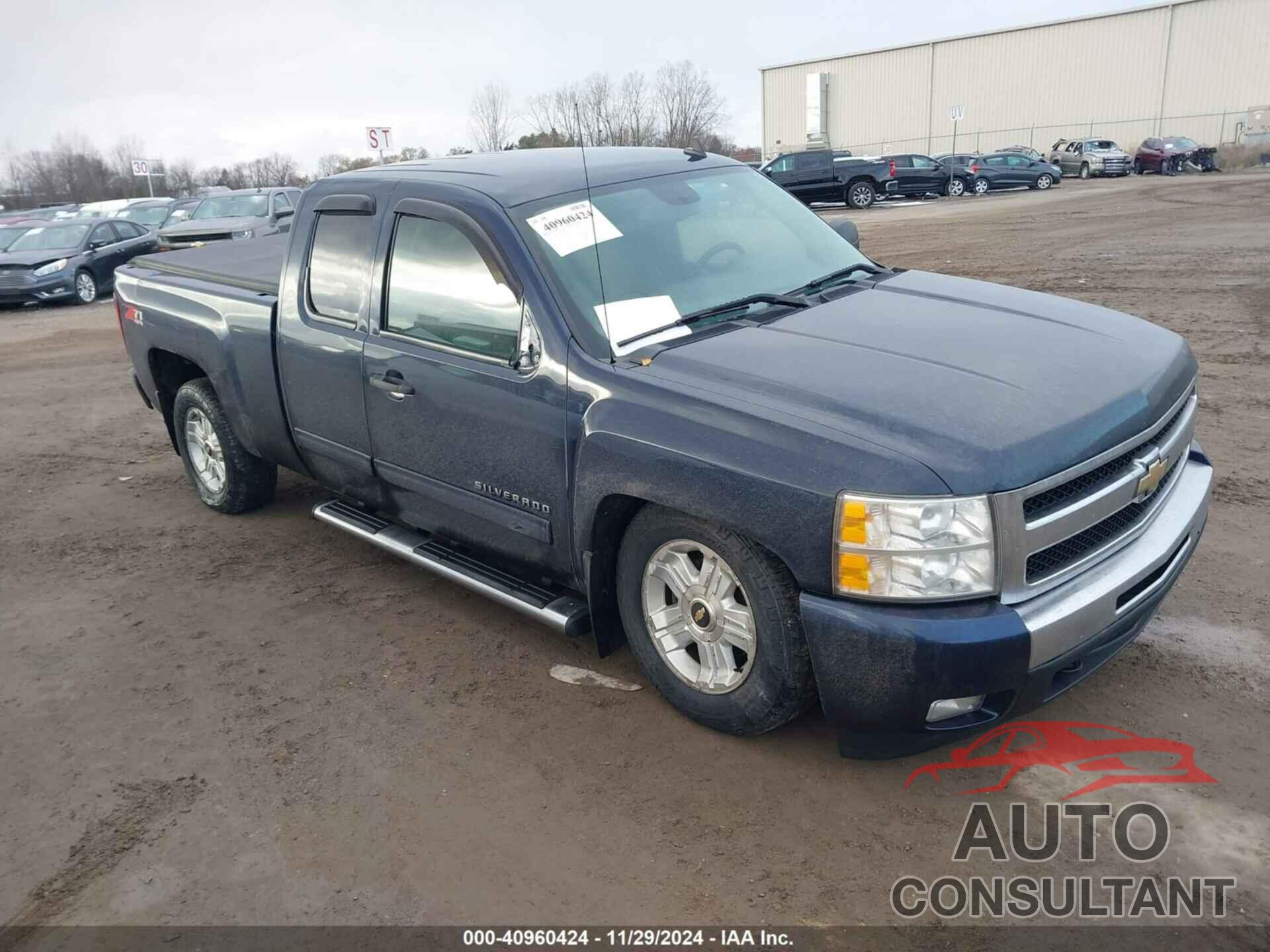 CHEVROLET SILVERADO 1500 2011 - 1GCRKSE34BZ252803