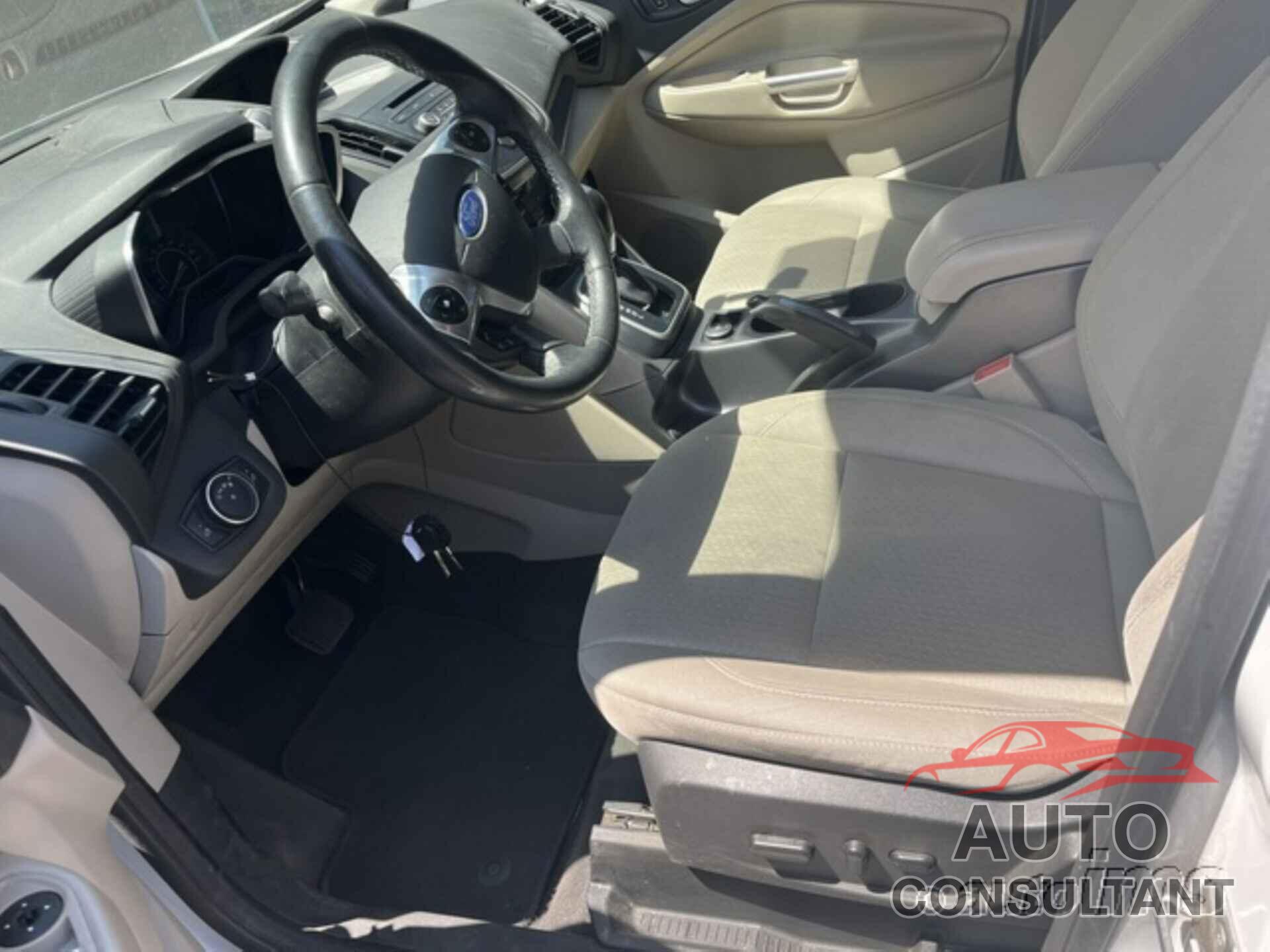 FORD C-MAX 2018 - 1FADP5AU3JL102782