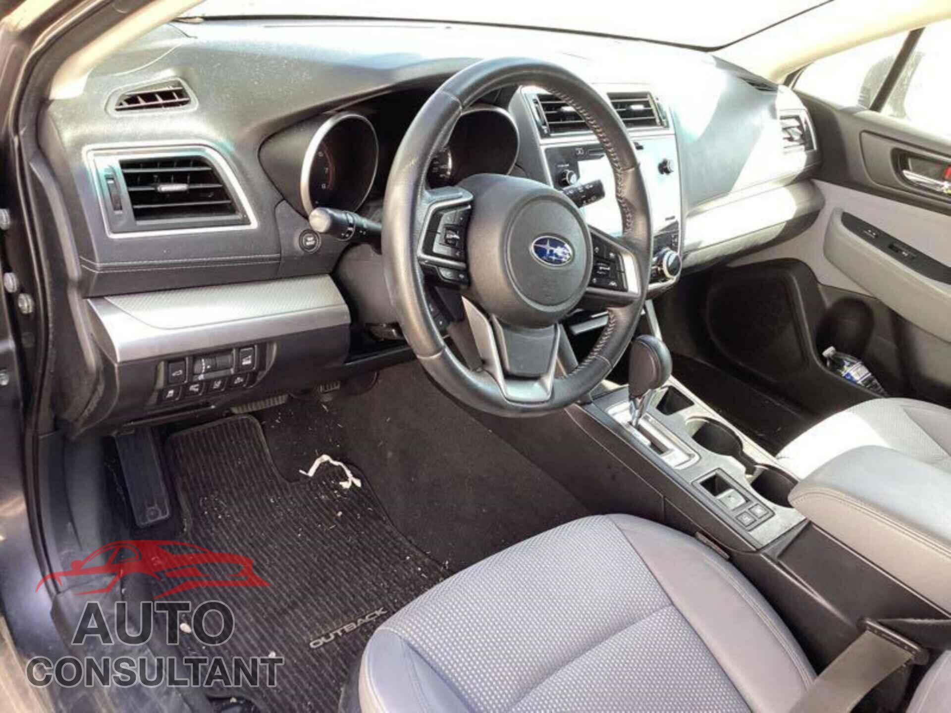 SUBARU OUTBACK 2019 - 4S4BSAFC2K3328138