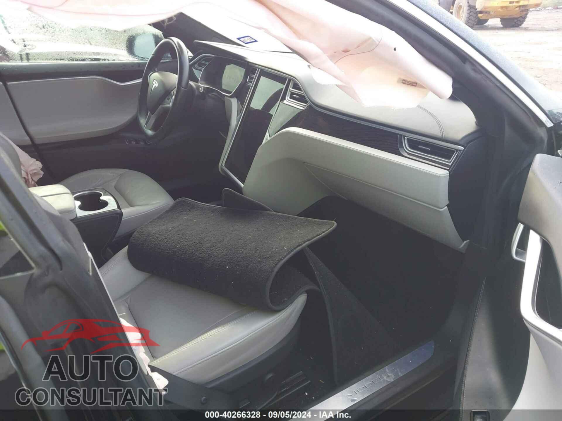 TESLA MODEL S 2017 - 5YJSA1E16HF178263