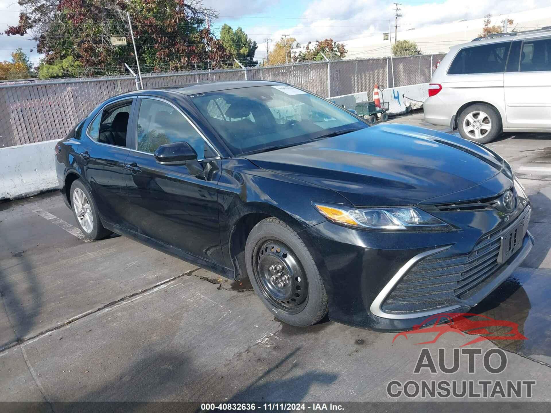 TOYOTA CAMRY 2024 - 4T1C11AK5RU899603