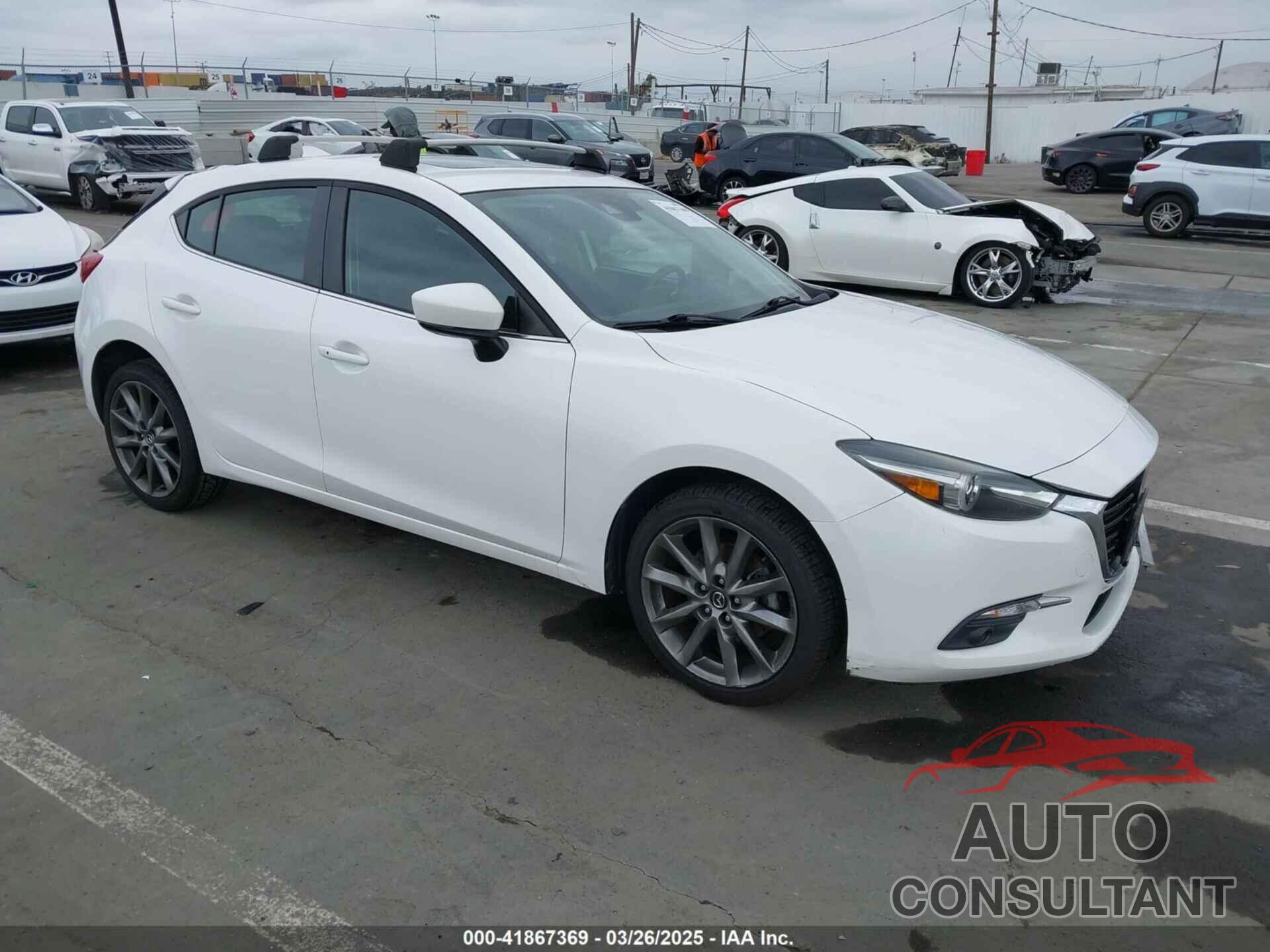MAZDA MAZDA3 2018 - 3MZBN1M33JM169834