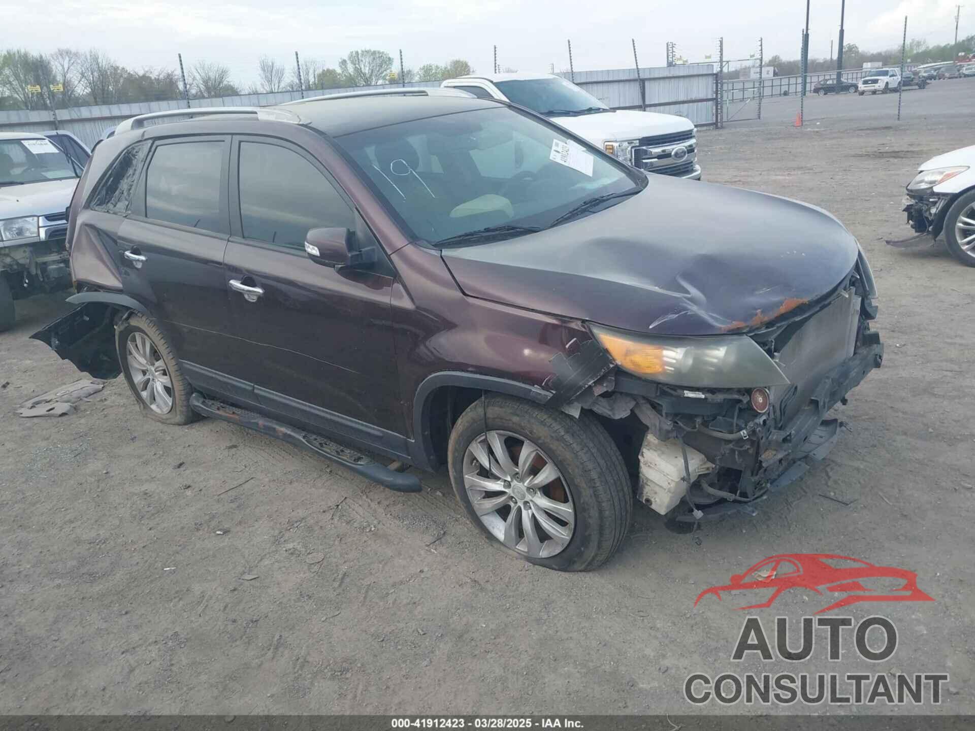 KIA SORENTO 2011 - 5XYKT4A2XBG113507