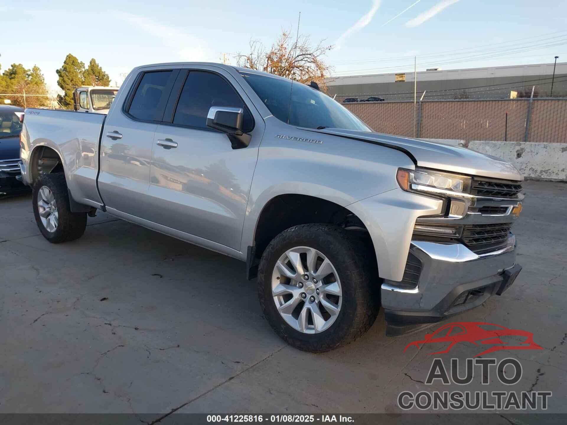 CHEVROLET SILVERADO 1500 2019 - 1GCRYDEDXKZ272945
