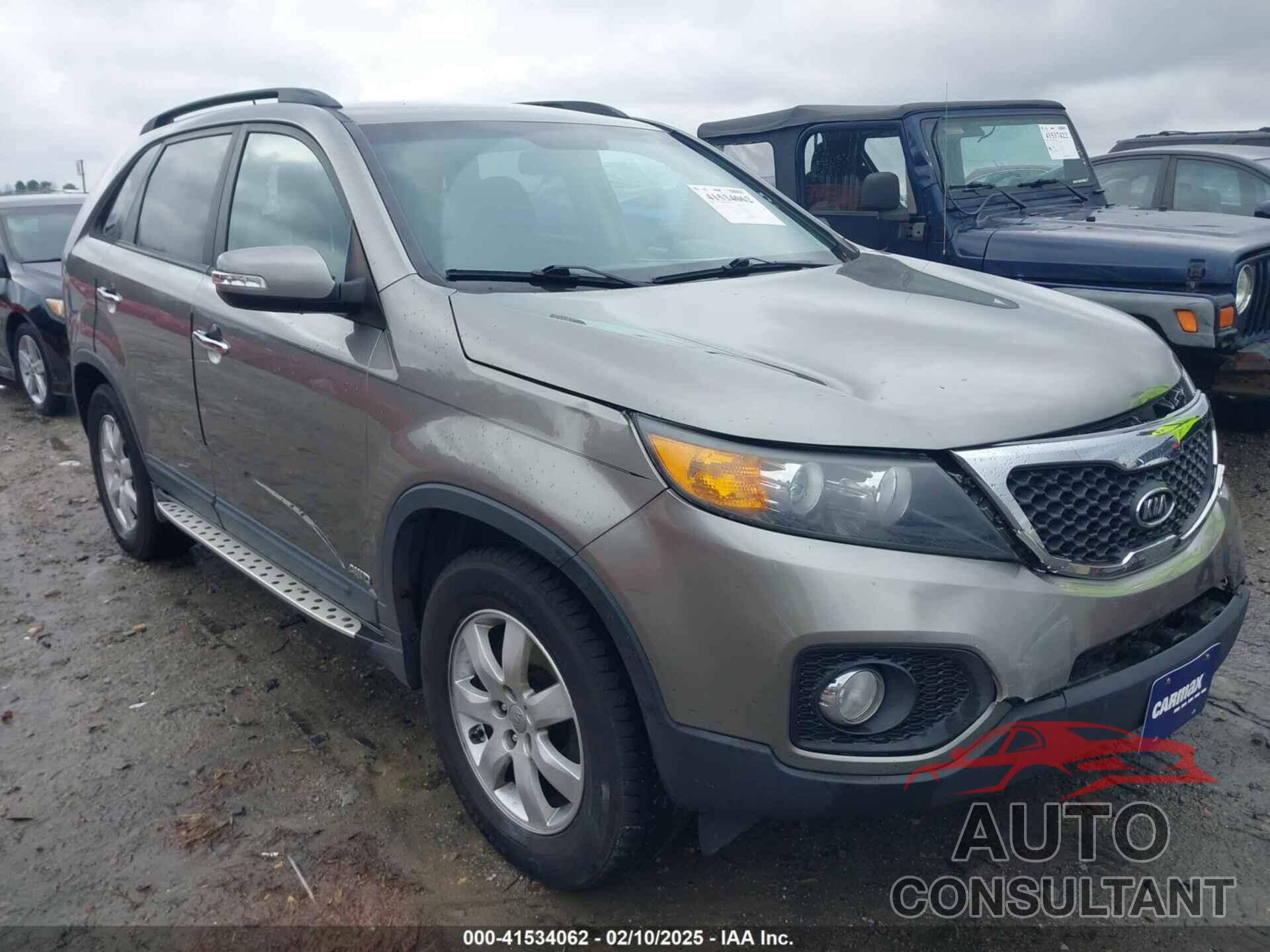 KIA SORENTO 2013 - 5XYKTDA26DG334153