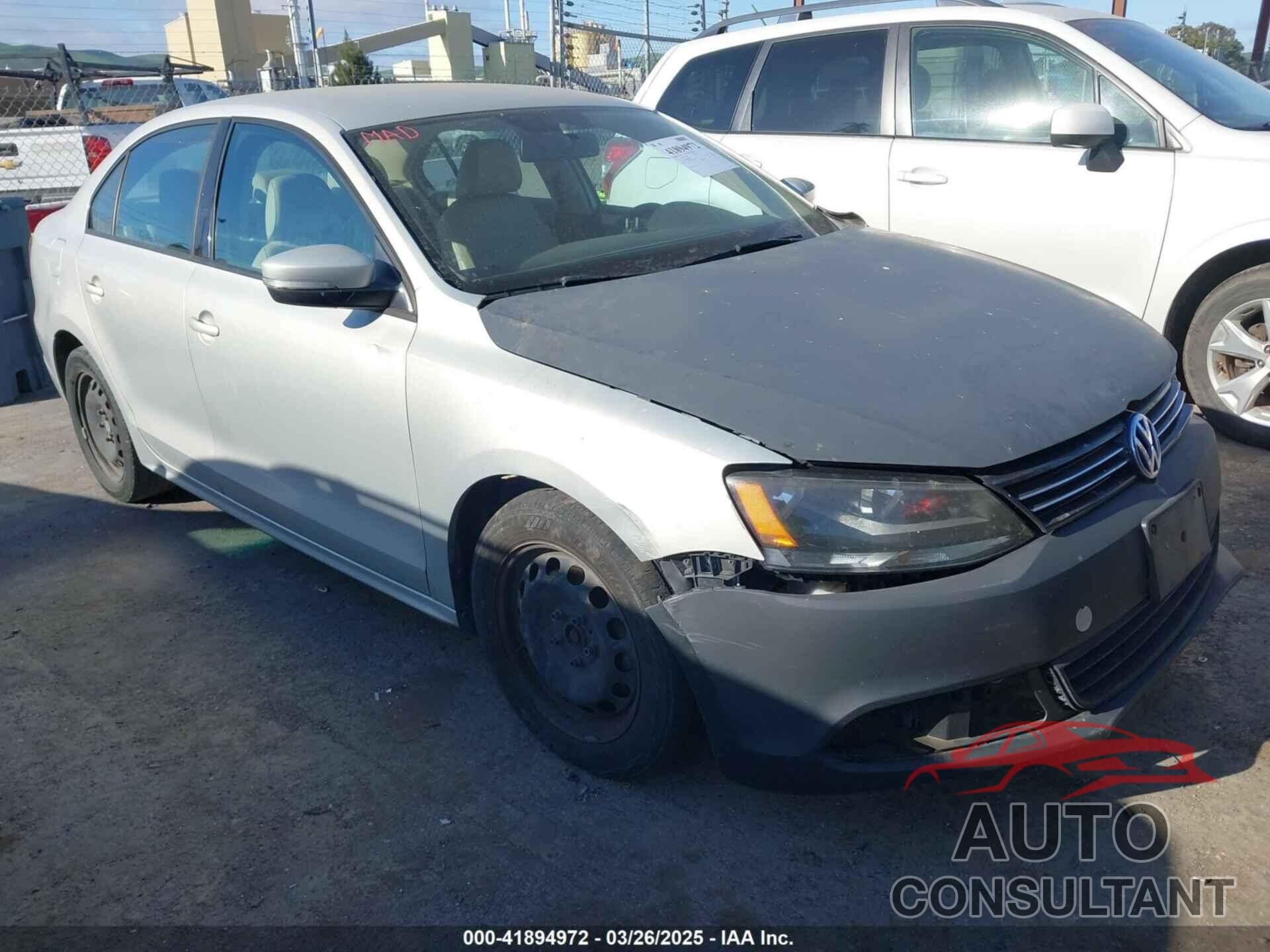 VOLKSWAGEN JETTA 2011 - 3VWDZ7AJ1BM004398