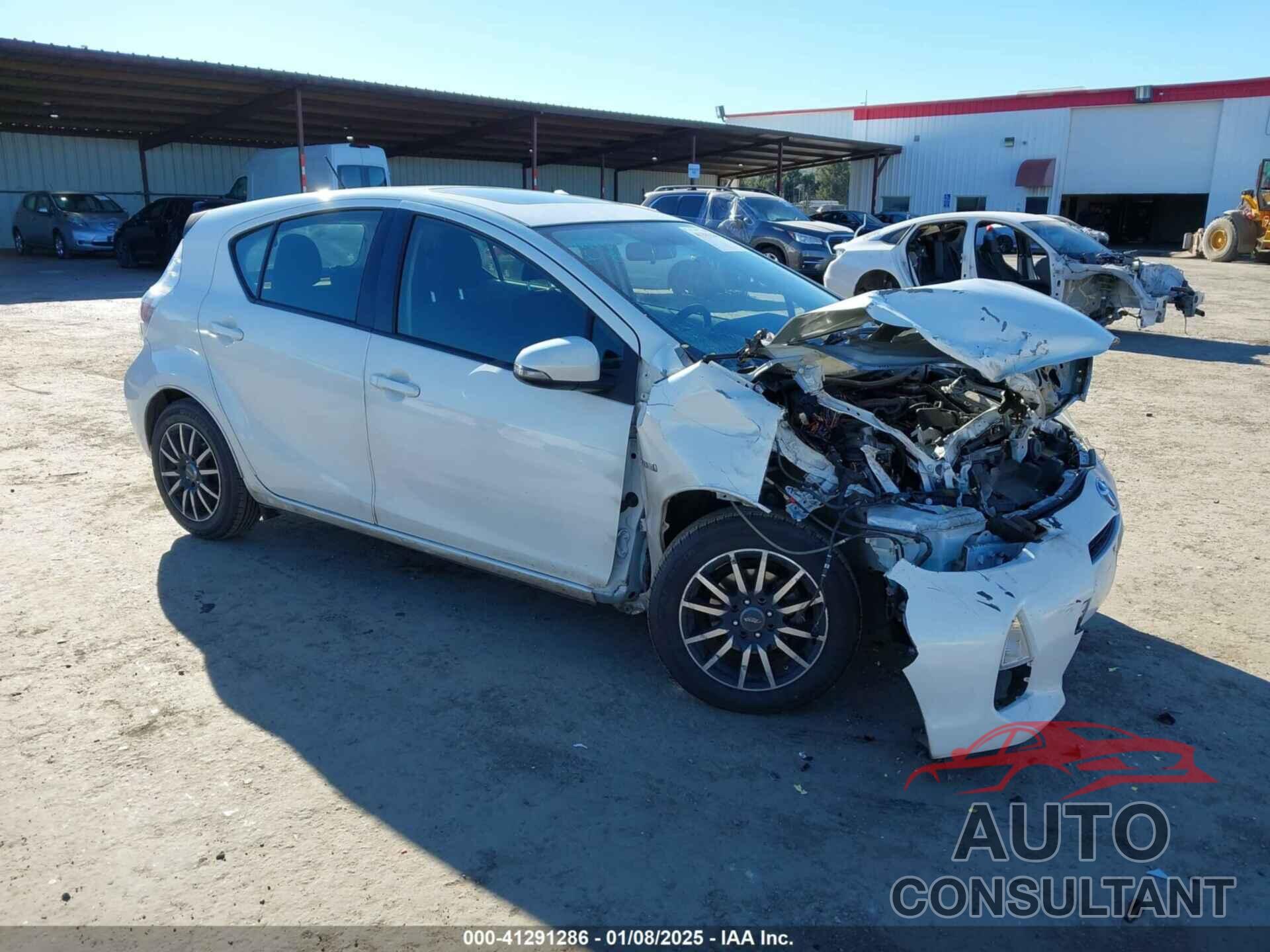 TOYOTA PRIUS C 2014 - JTDKDTB36E1060257