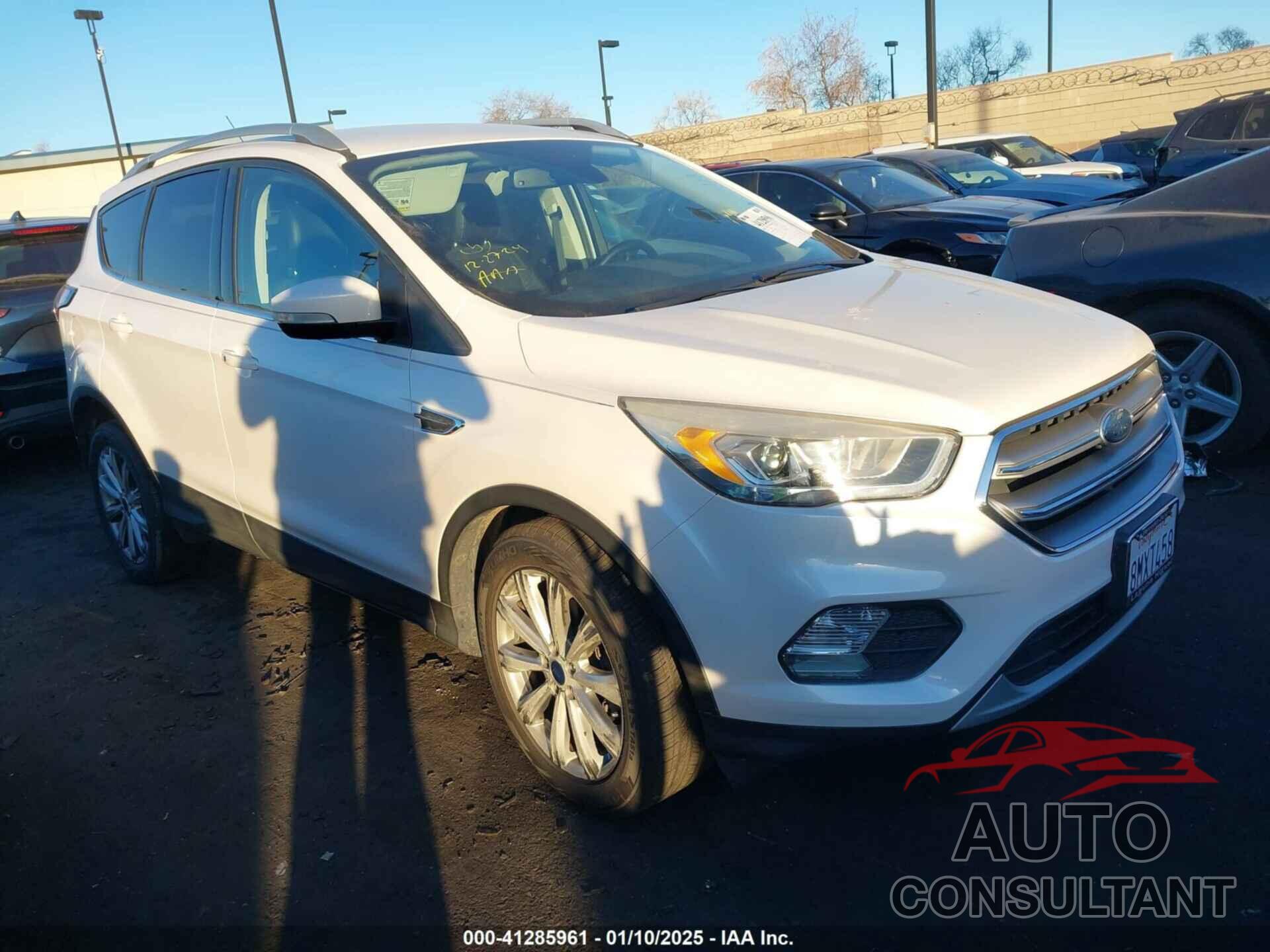 FORD ESCAPE 2017 - 1FMCU0JDXHUD84534