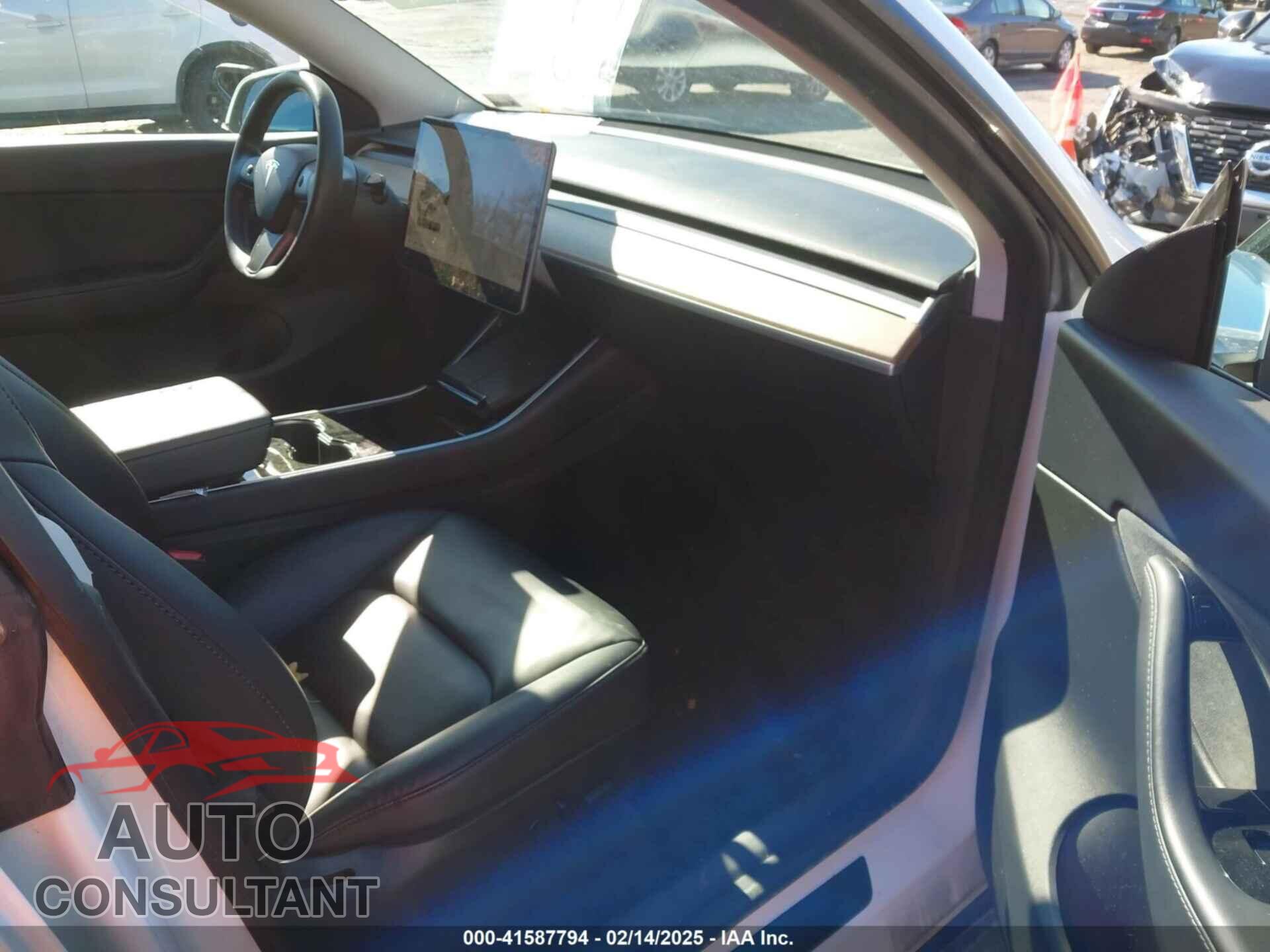 TESLA MODEL Y 2020 - 5YJYGDEEXLF032017