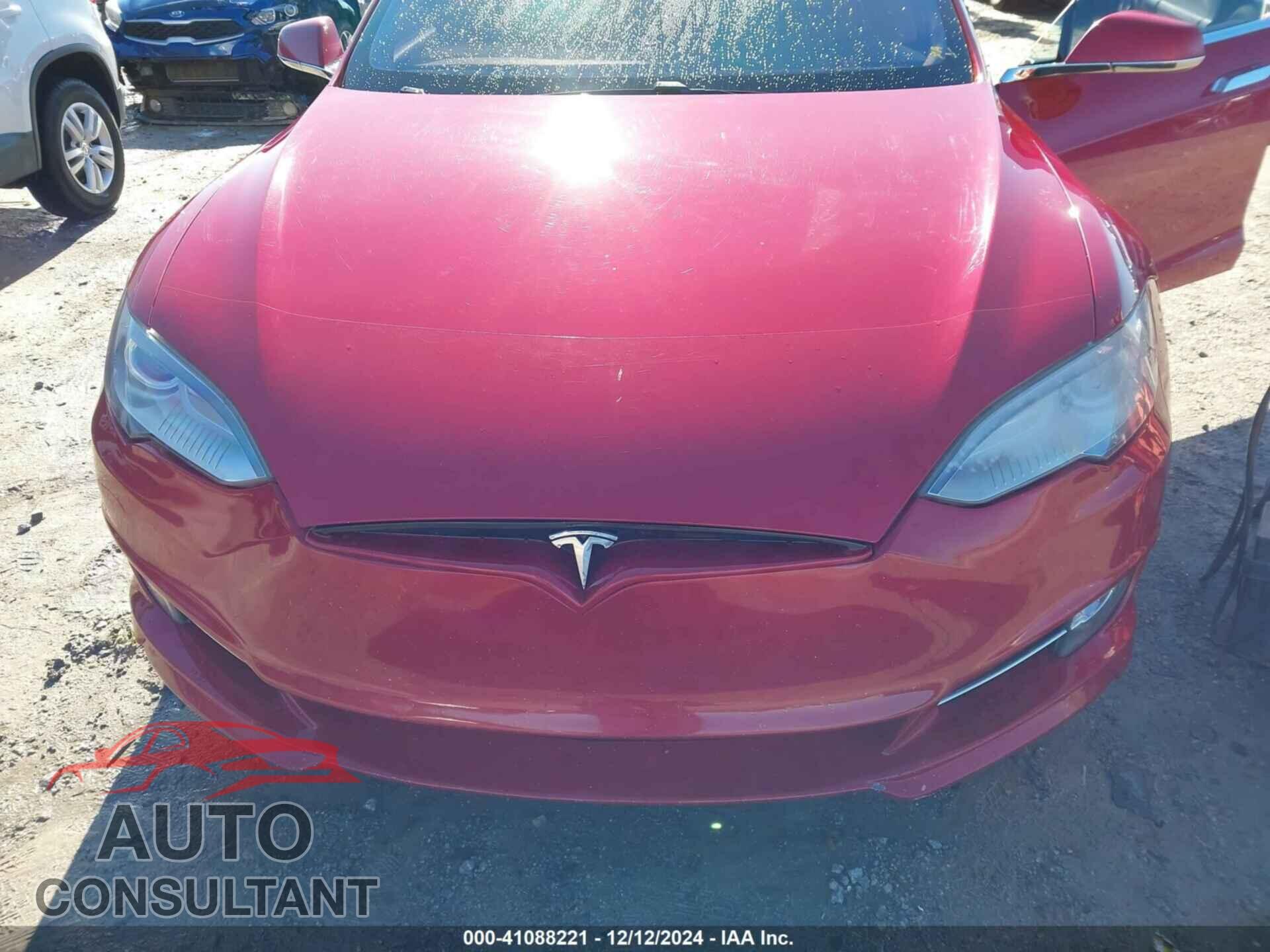 TESLA MODEL S 2013 - 5YJSA1DP8DFP15392