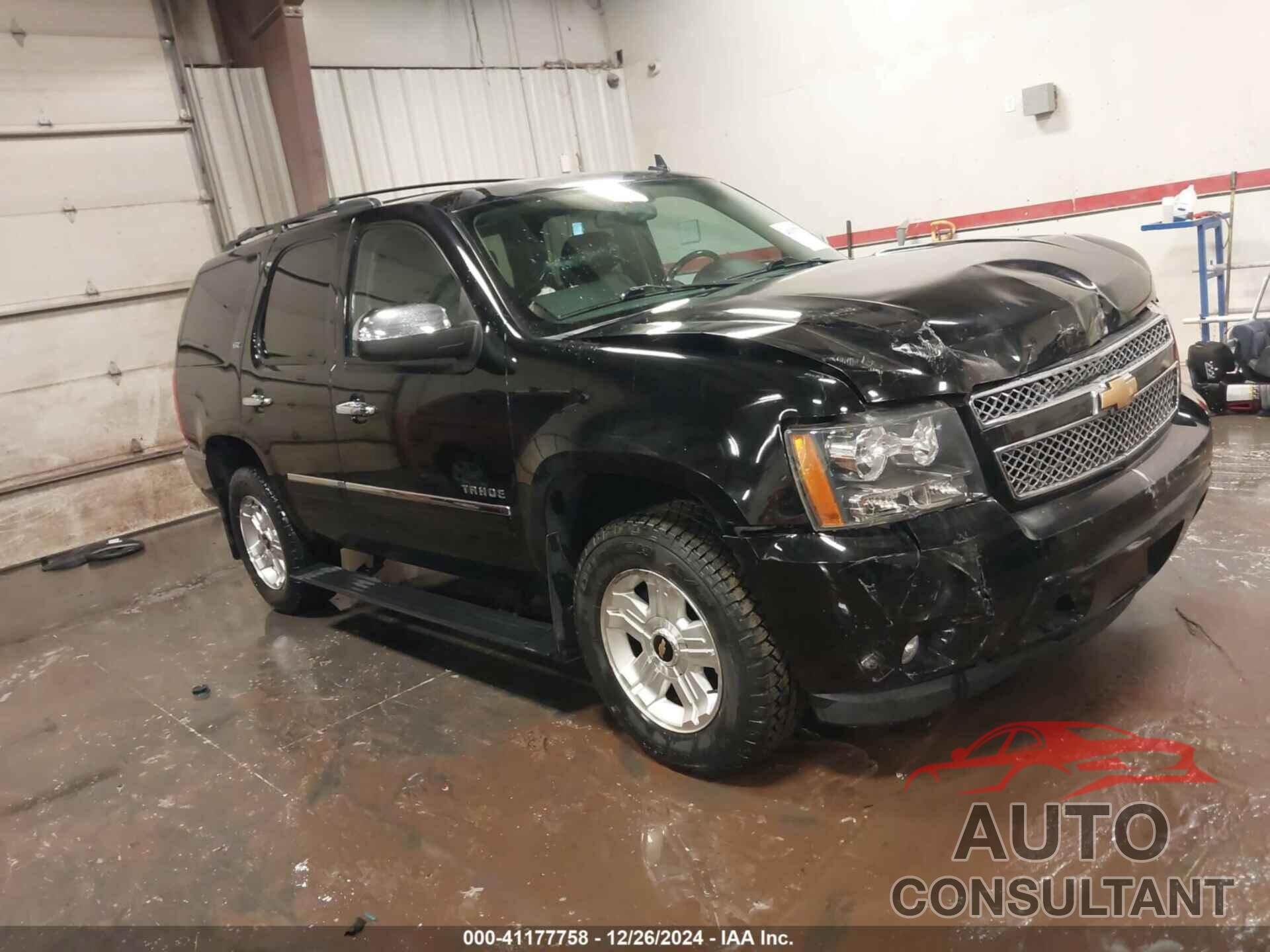 CHEVROLET TAHOE 2013 - 1GNSKCE05DR284991