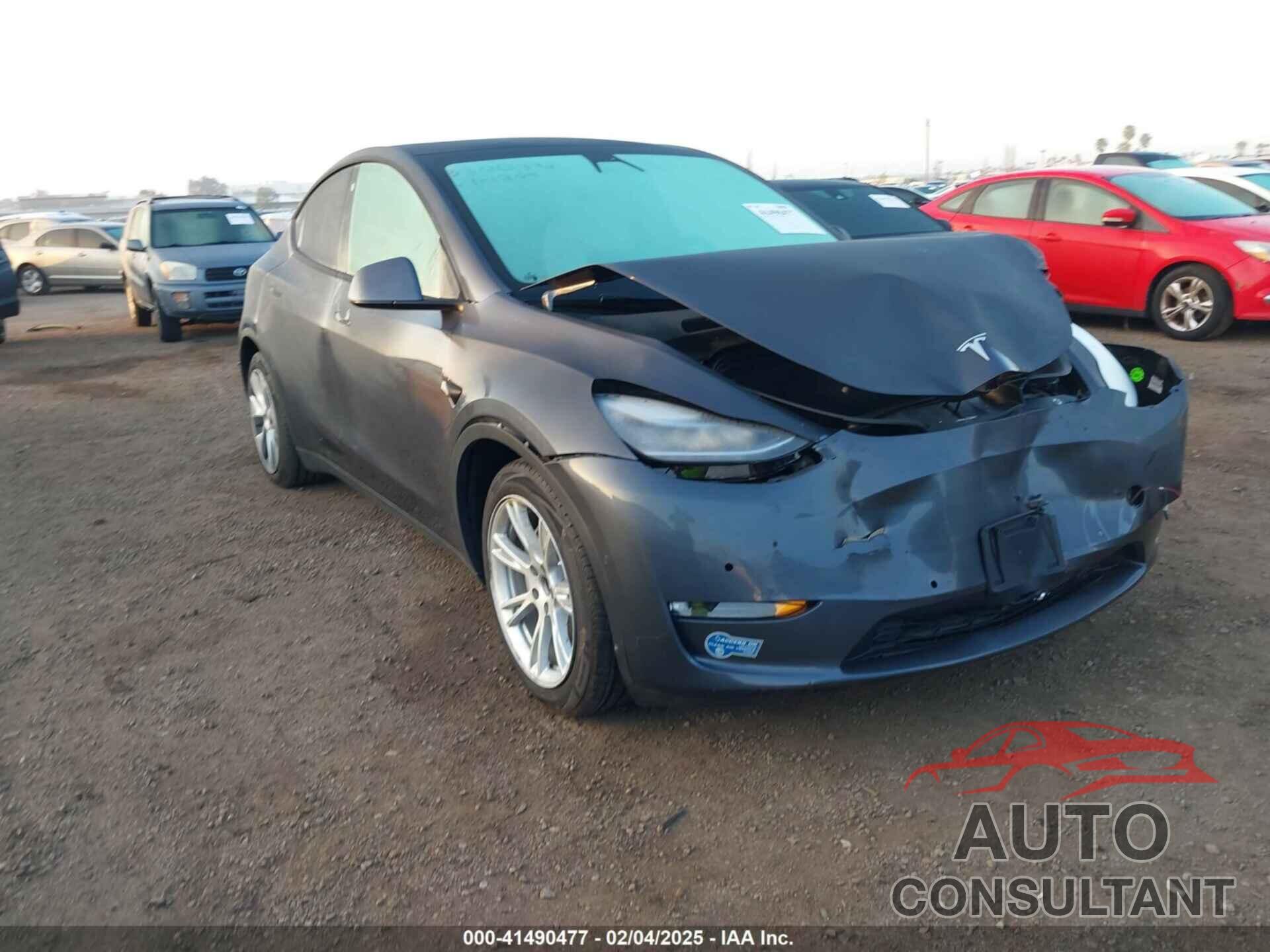 TESLA MODEL Y 2021 - 5YJYGDED4MF121963