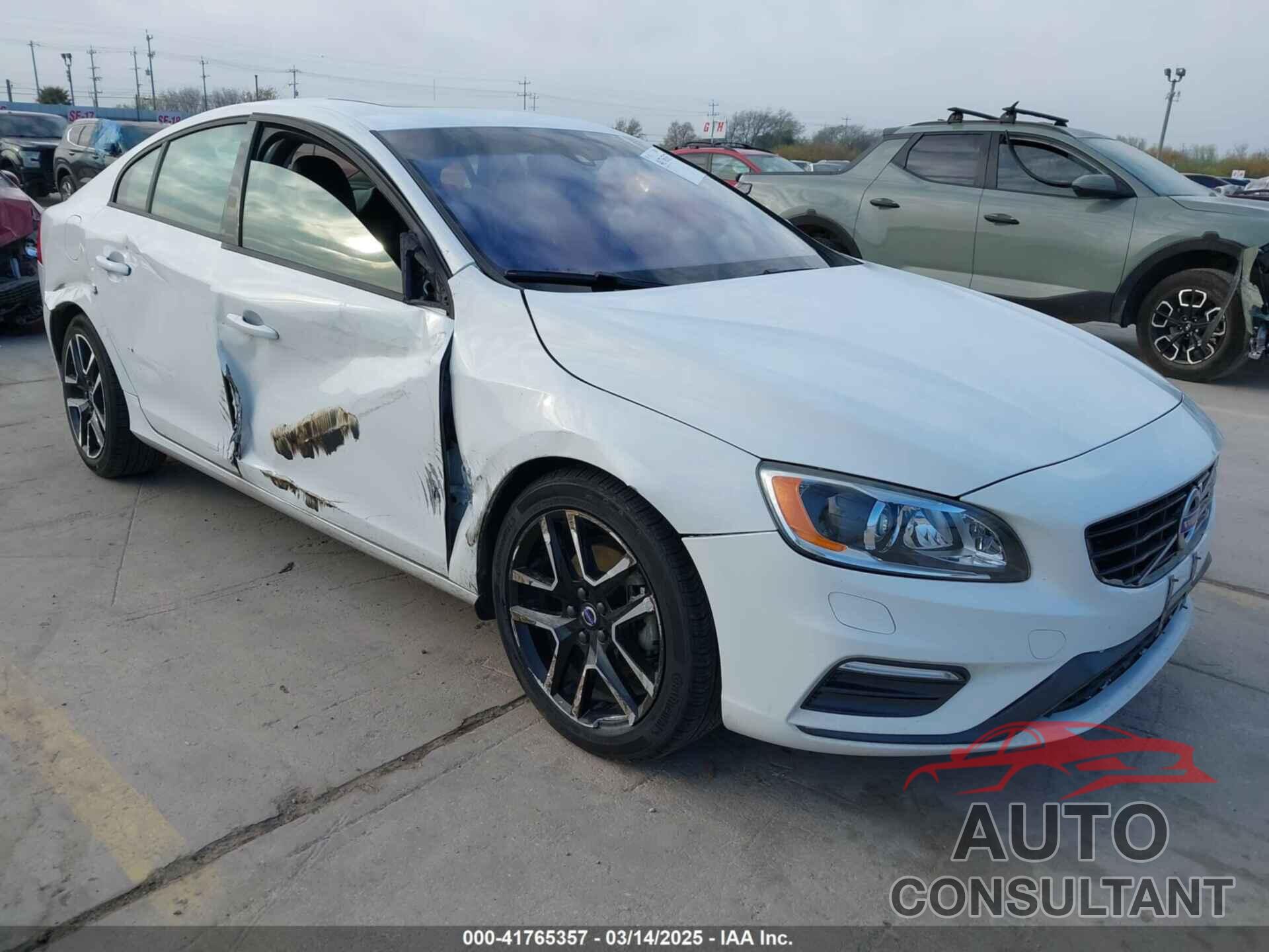 VOLVO S60 2017 - YV126MFL5H2421335