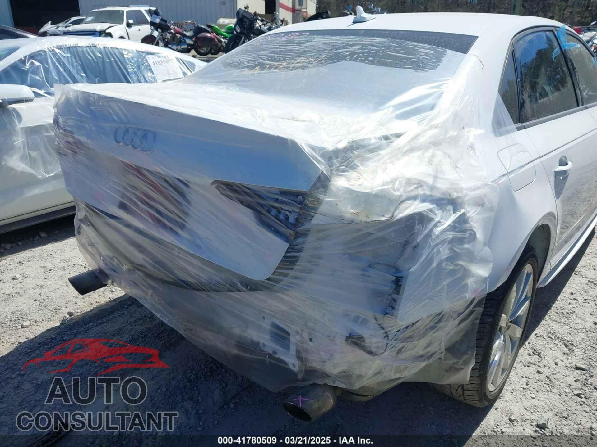 AUDI A4 2018 - WAUKMAF49JA113290