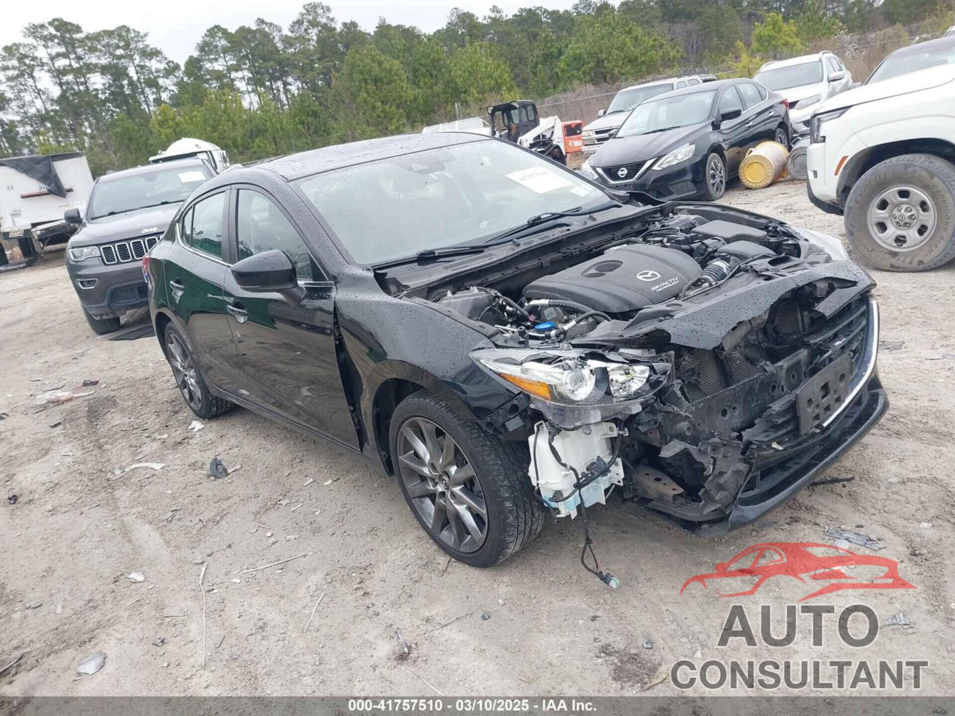 MAZDA MAZDA3 2018 - 3MZBN1V38JM251069
