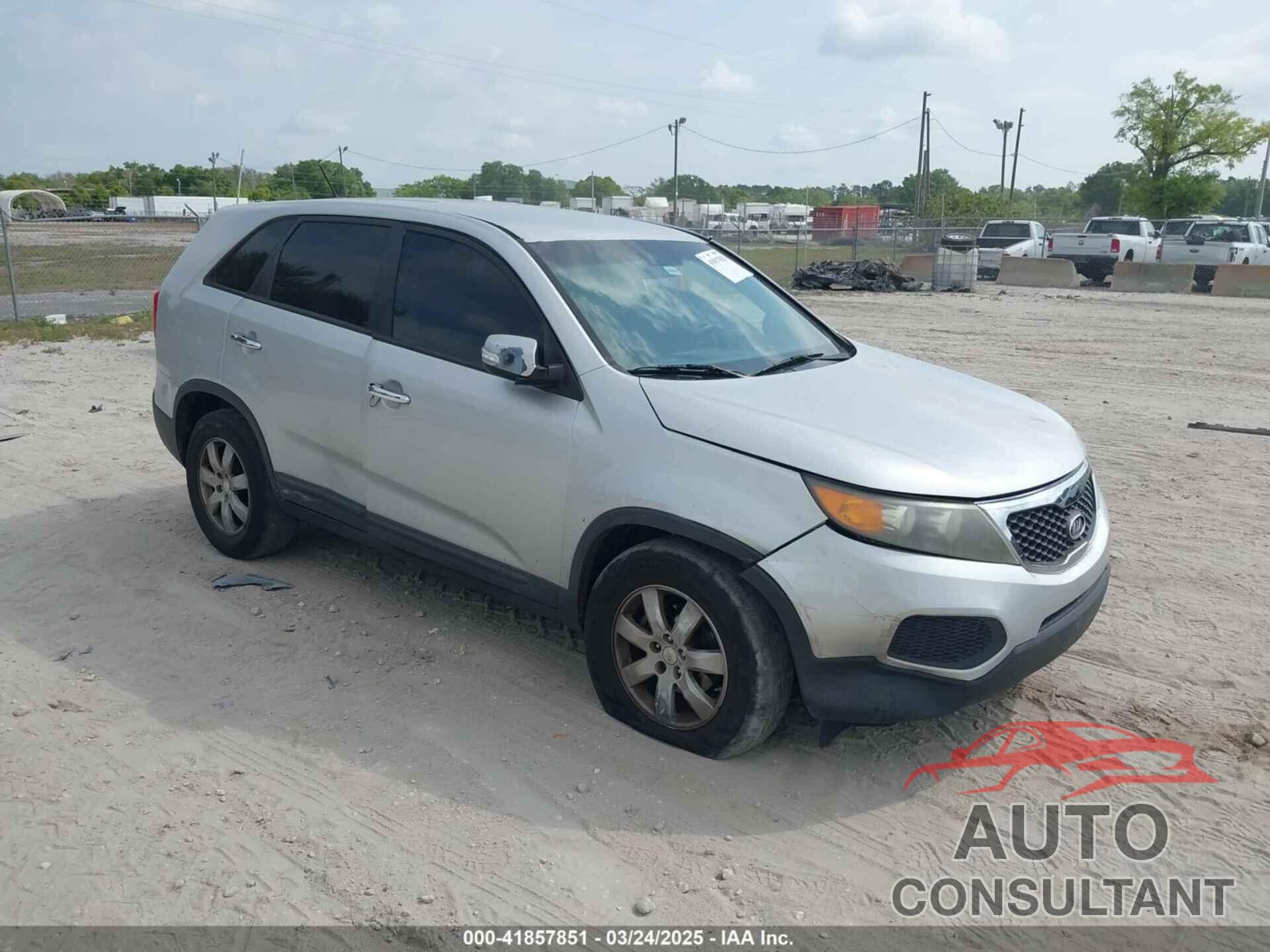 KIA SORENTO 2011 - 5XYKT3A10BG186693