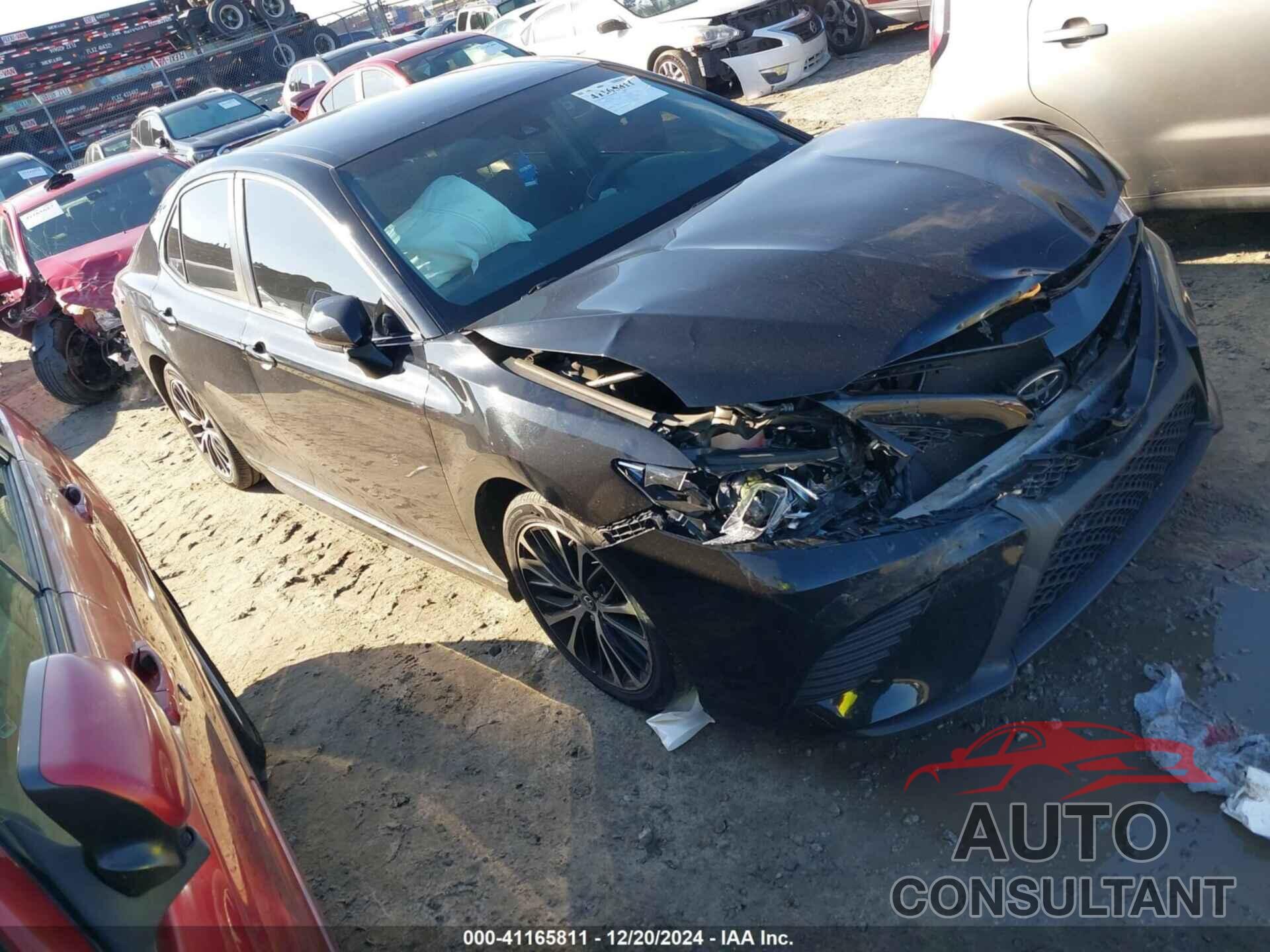 TOYOTA CAMRY 2018 - JTNB11HK6J3018807