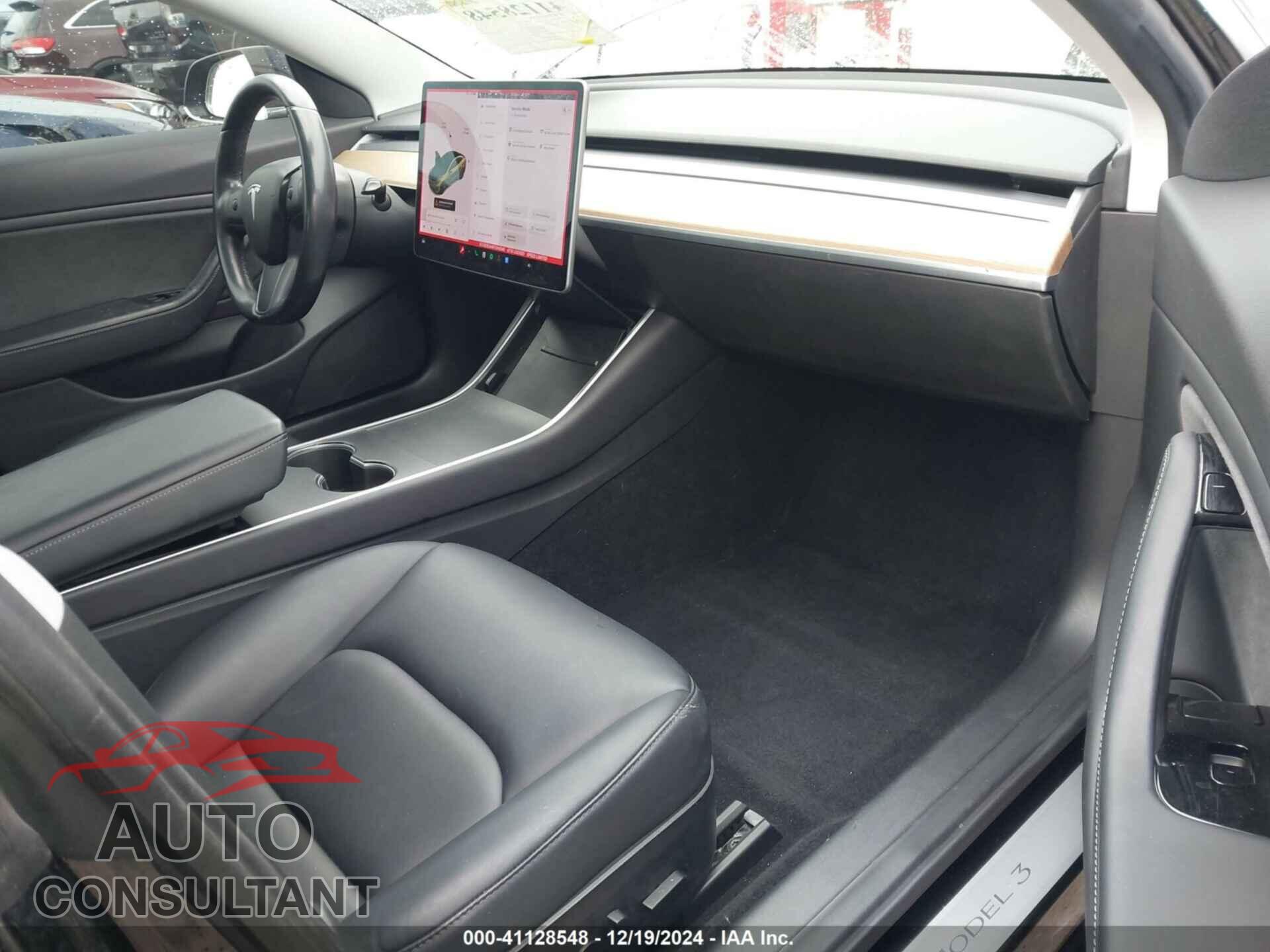 TESLA MODEL 3 2019 - 5YJ3E1EA4KF304345