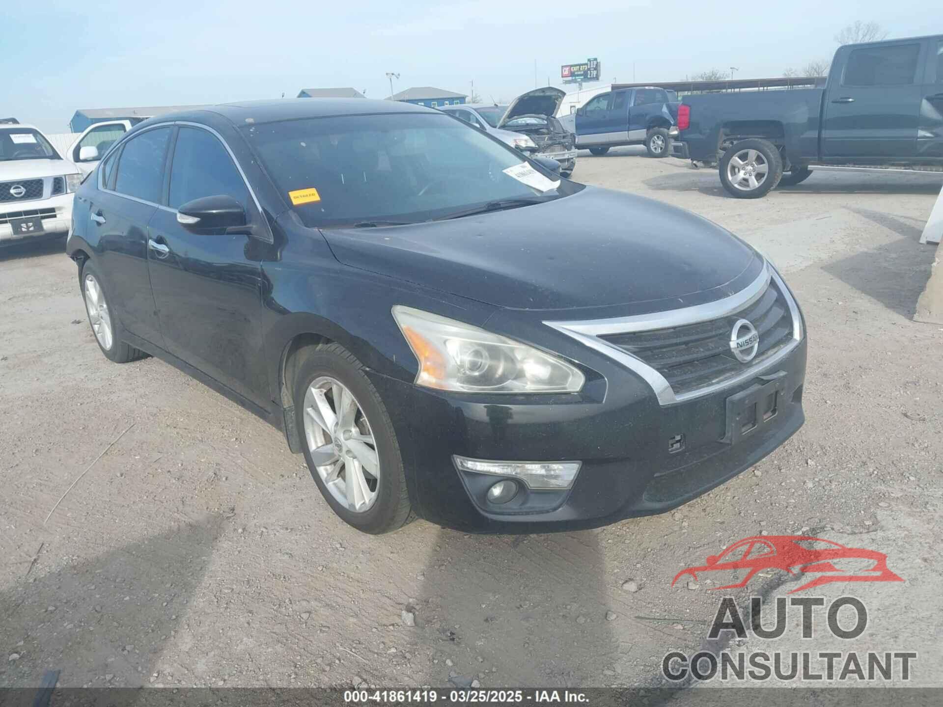 NISSAN ALTIMA 2014 - 1N4AL3AP2EC137090