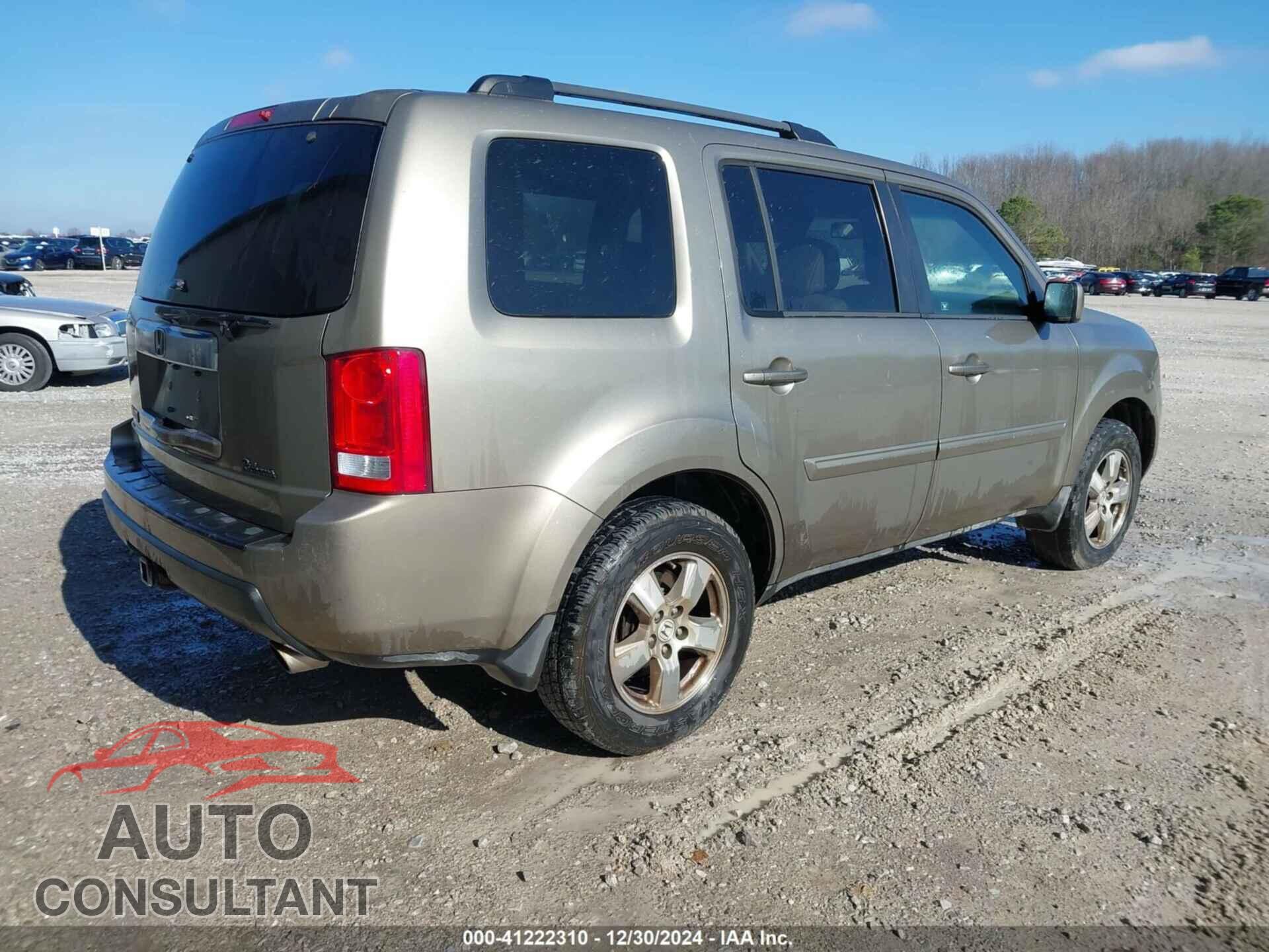 HONDA PILOT 2011 - 5FNYF3H59BB005639
