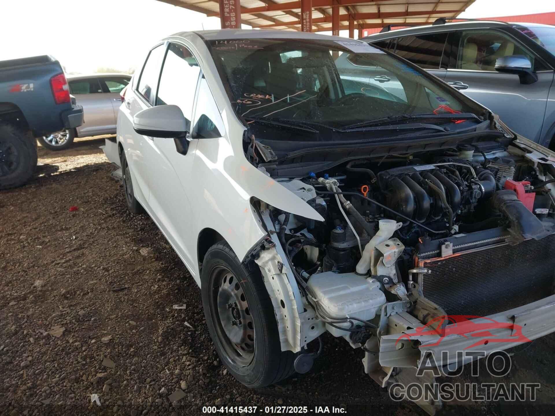 HONDA FIT 2015 - 3HGGK5G54FM768580