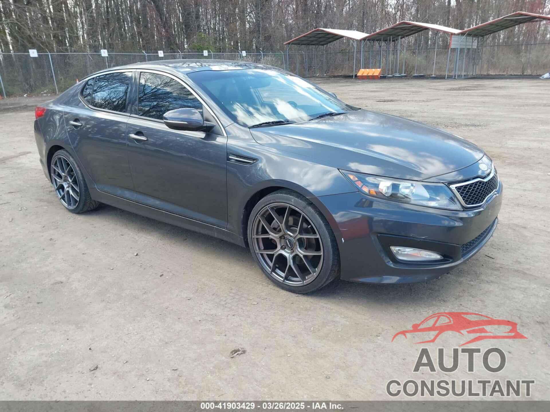 KIA OPTIMA 2011 - KNAGR4A62B5156381