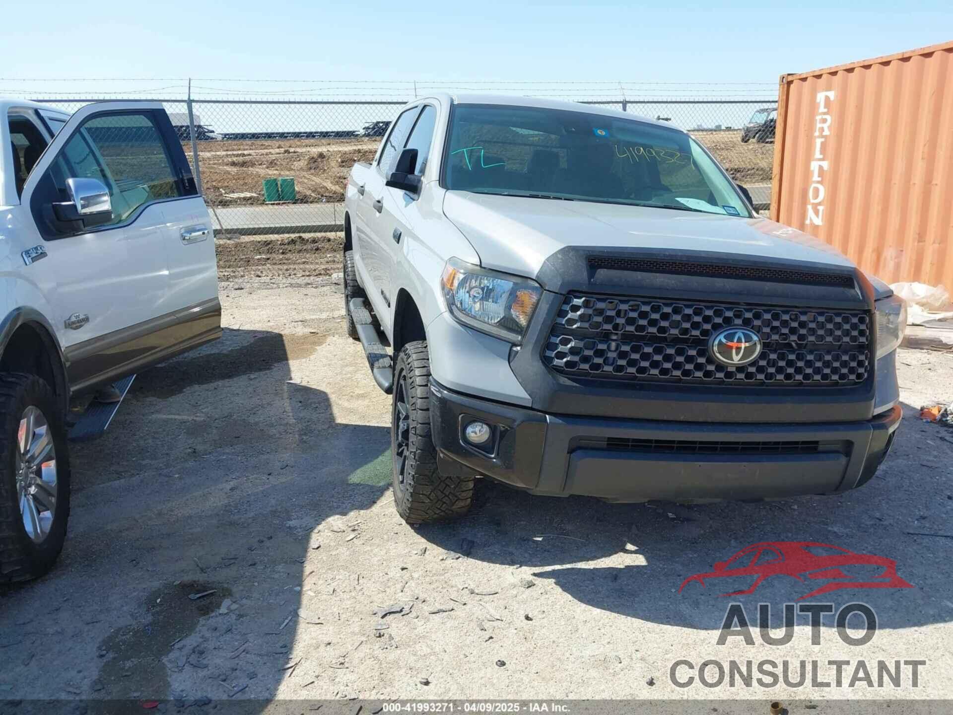 TOYOTA TUNDRA 2020 - 5TFDY5F15LX926882