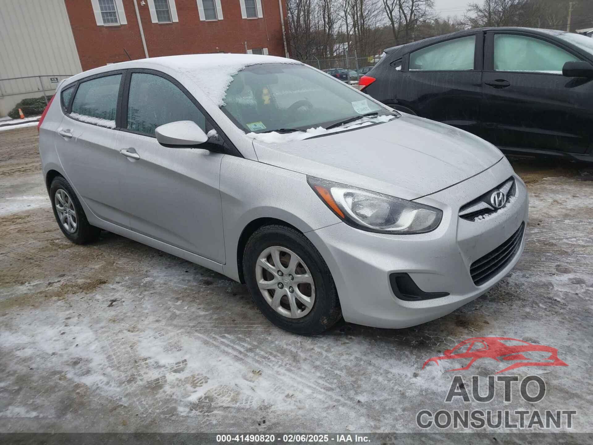 HYUNDAI ACCENT 2013 - KMHCT5AEXDU121818