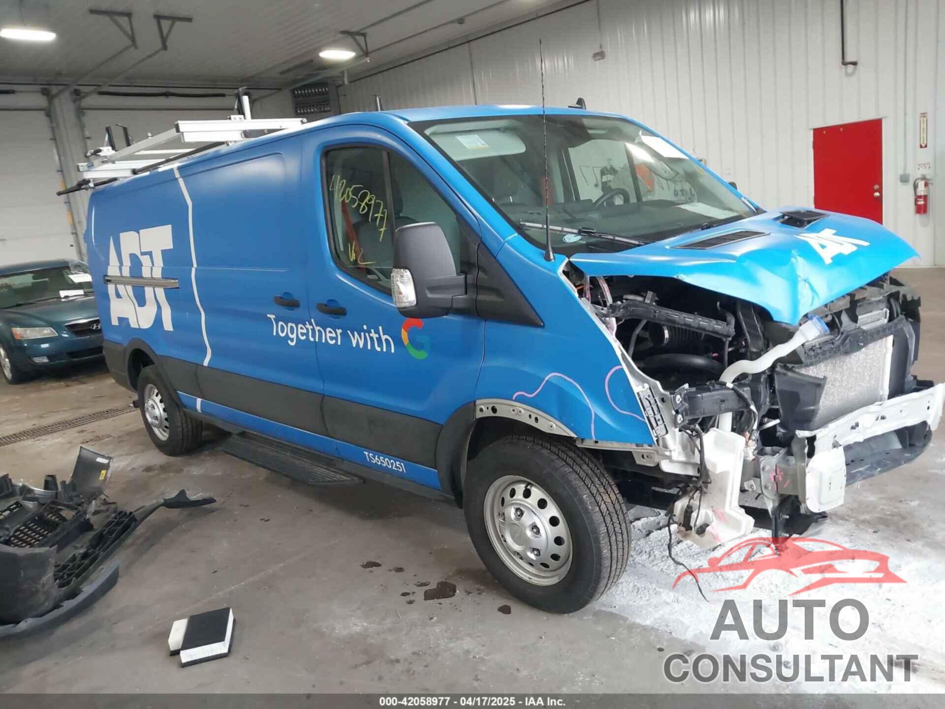 FORD TRANSIT-150 2023 - 1FTYE2Y89PKA16299