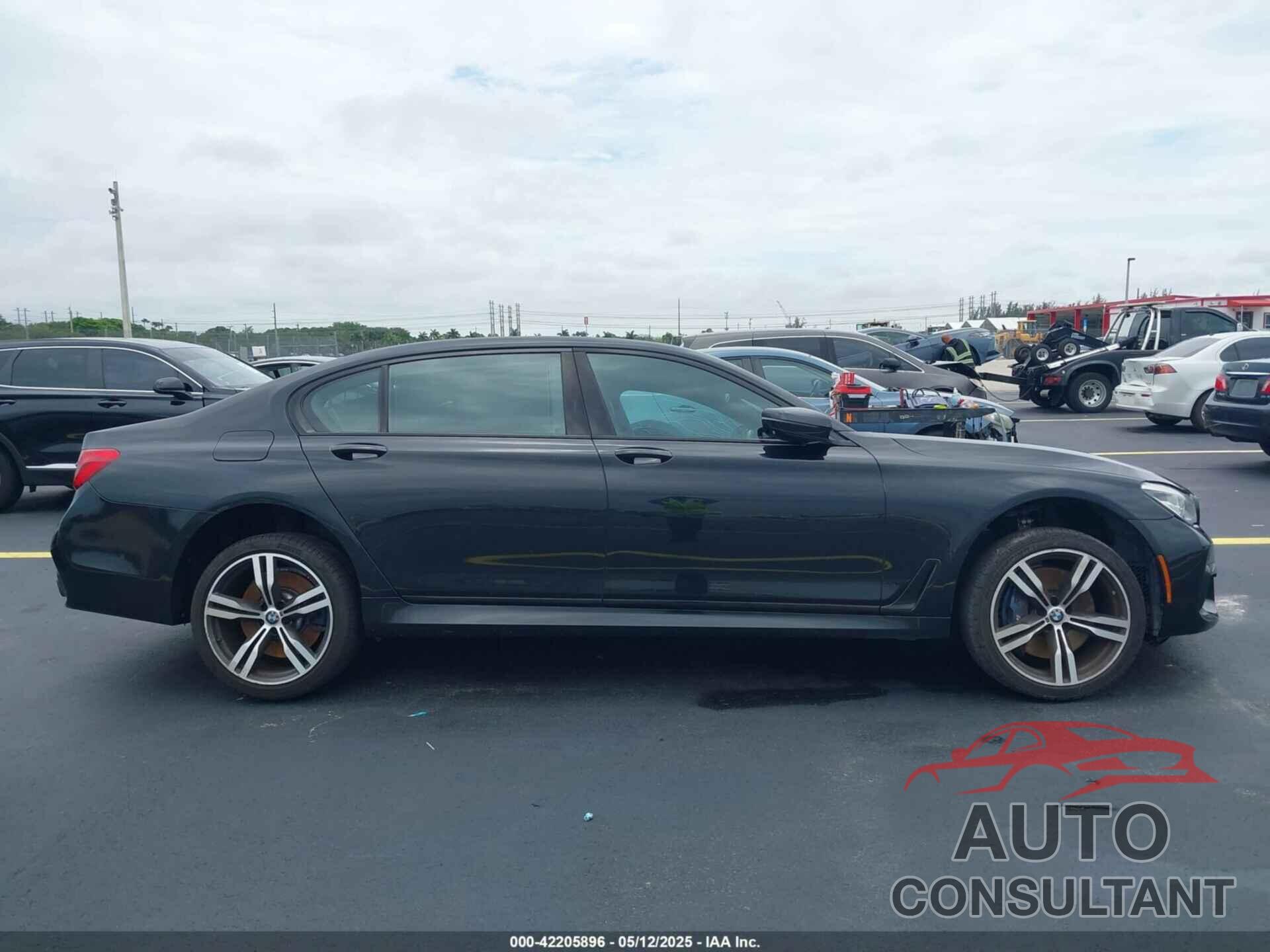 BMW 750I 2018 - WBA7F0C54JGM23528