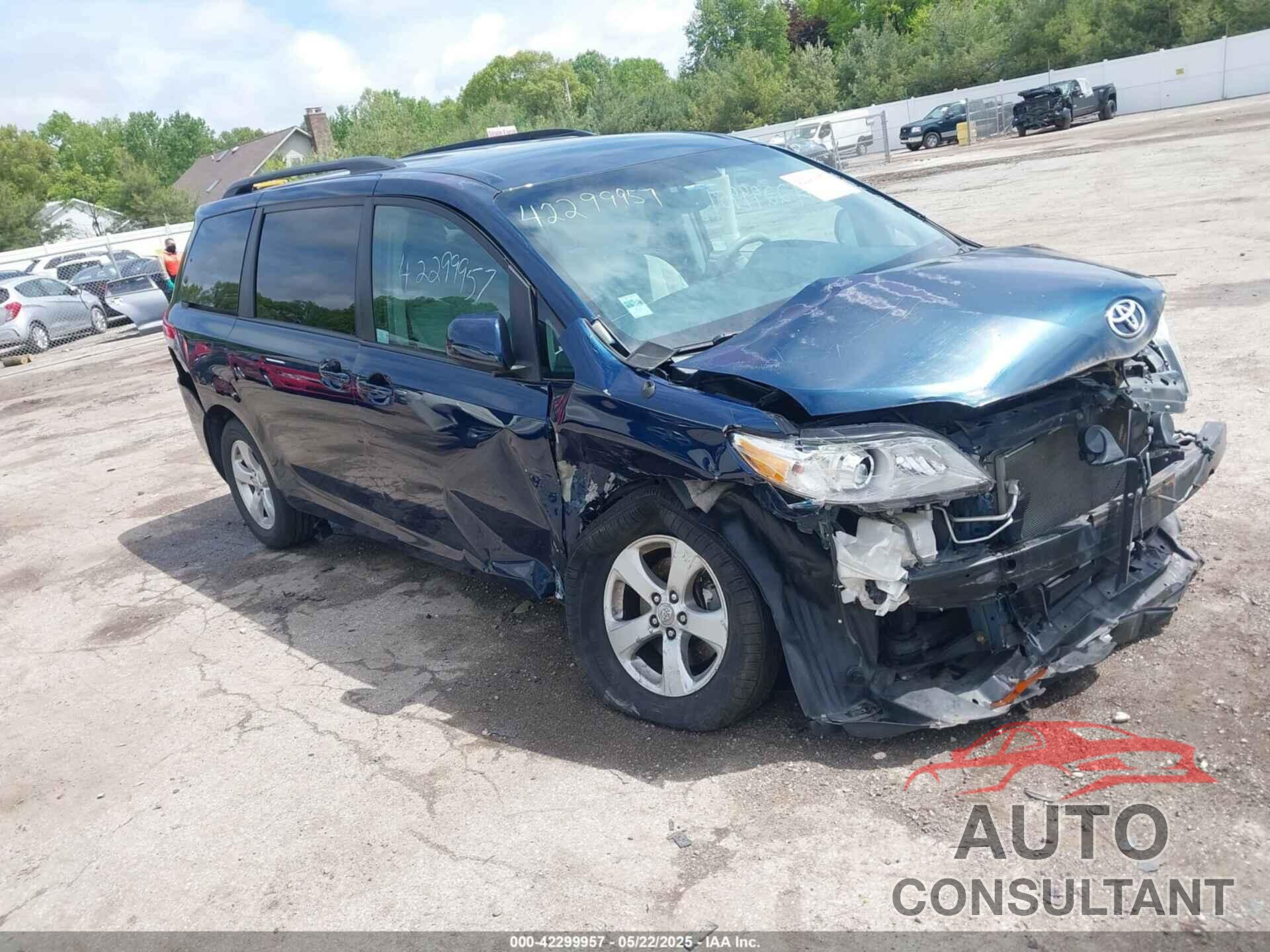 TOYOTA SIENNA 2011 - 5TDKK3DC7BS066442