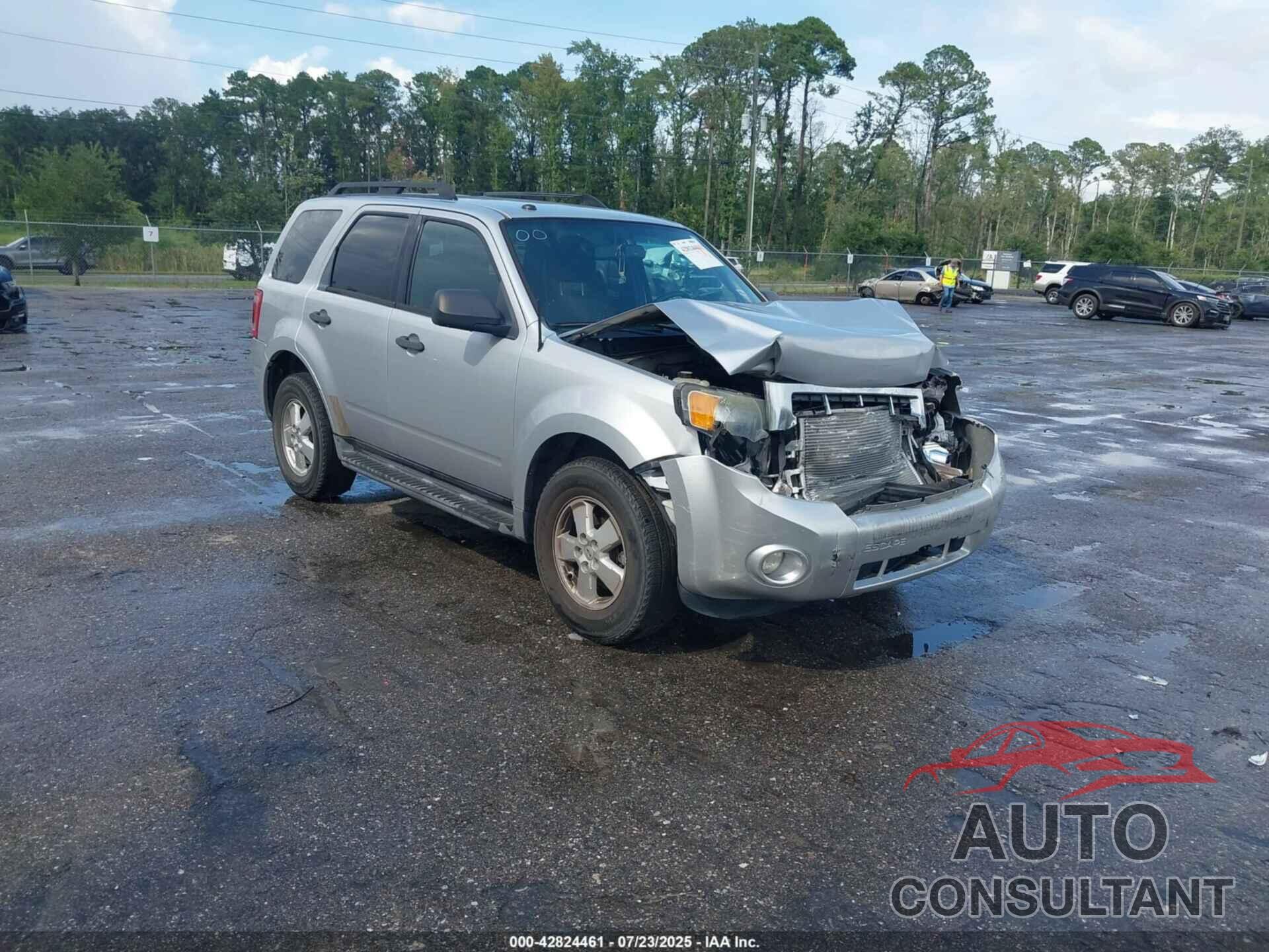 FORD ESCAPE 2011 - 1FMCU0DG8BKB03887