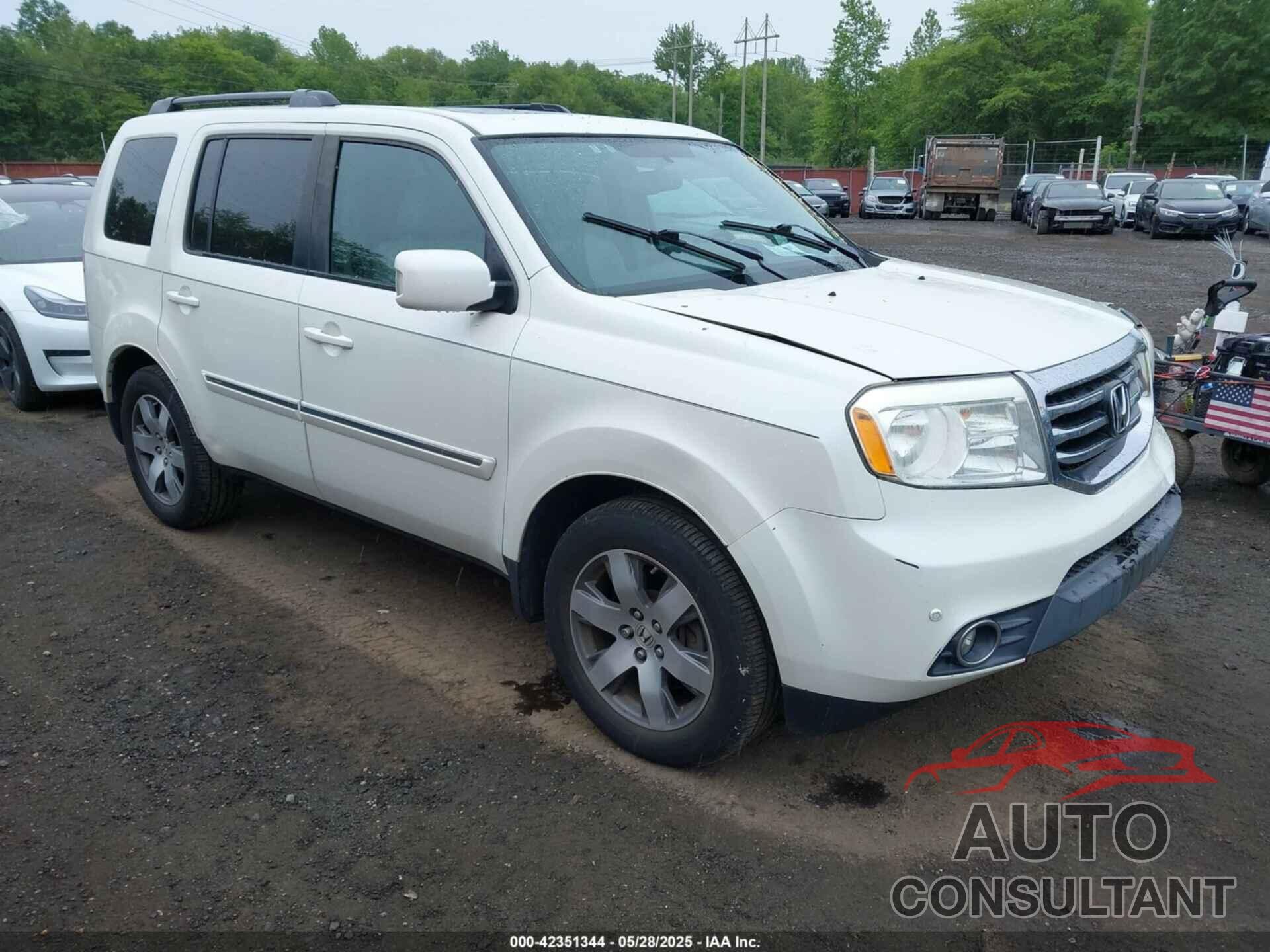 HONDA PILOT 2015 - 5FNYF4H99FB013139