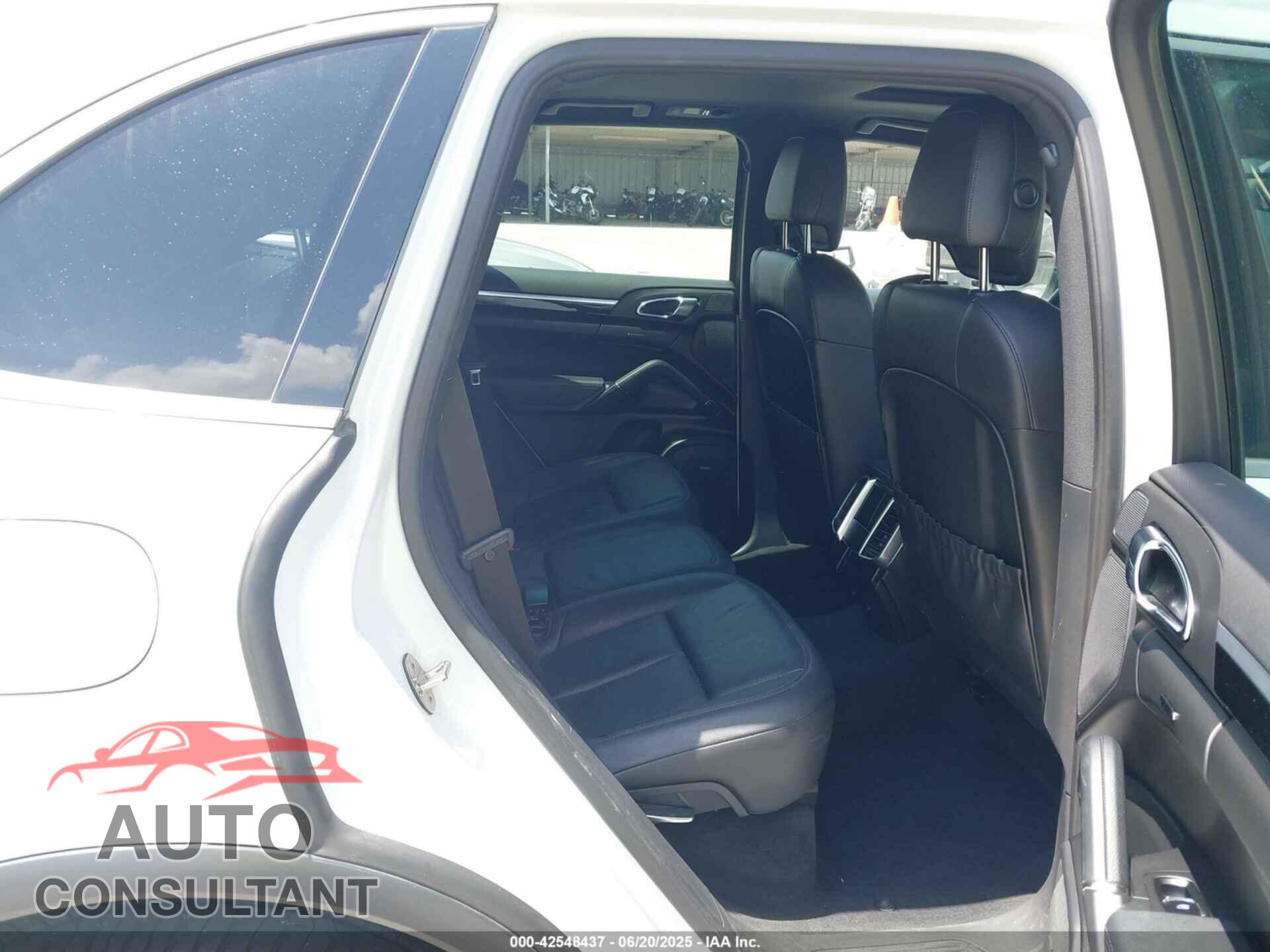 PORSCHE CAYENNE 2014 - WP1AA2A20ELA07810